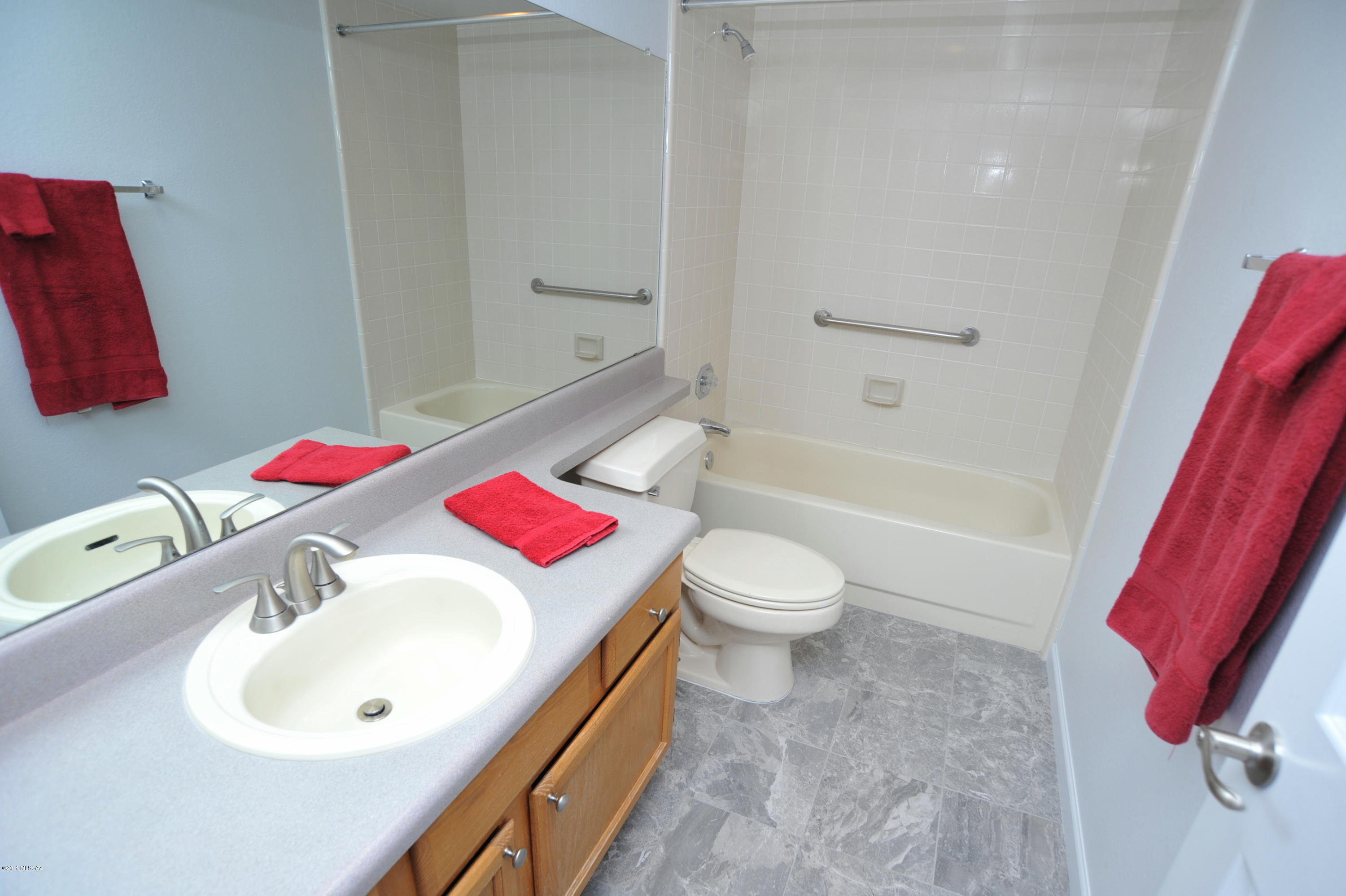 La Cholla Hills(1-313) - Residential