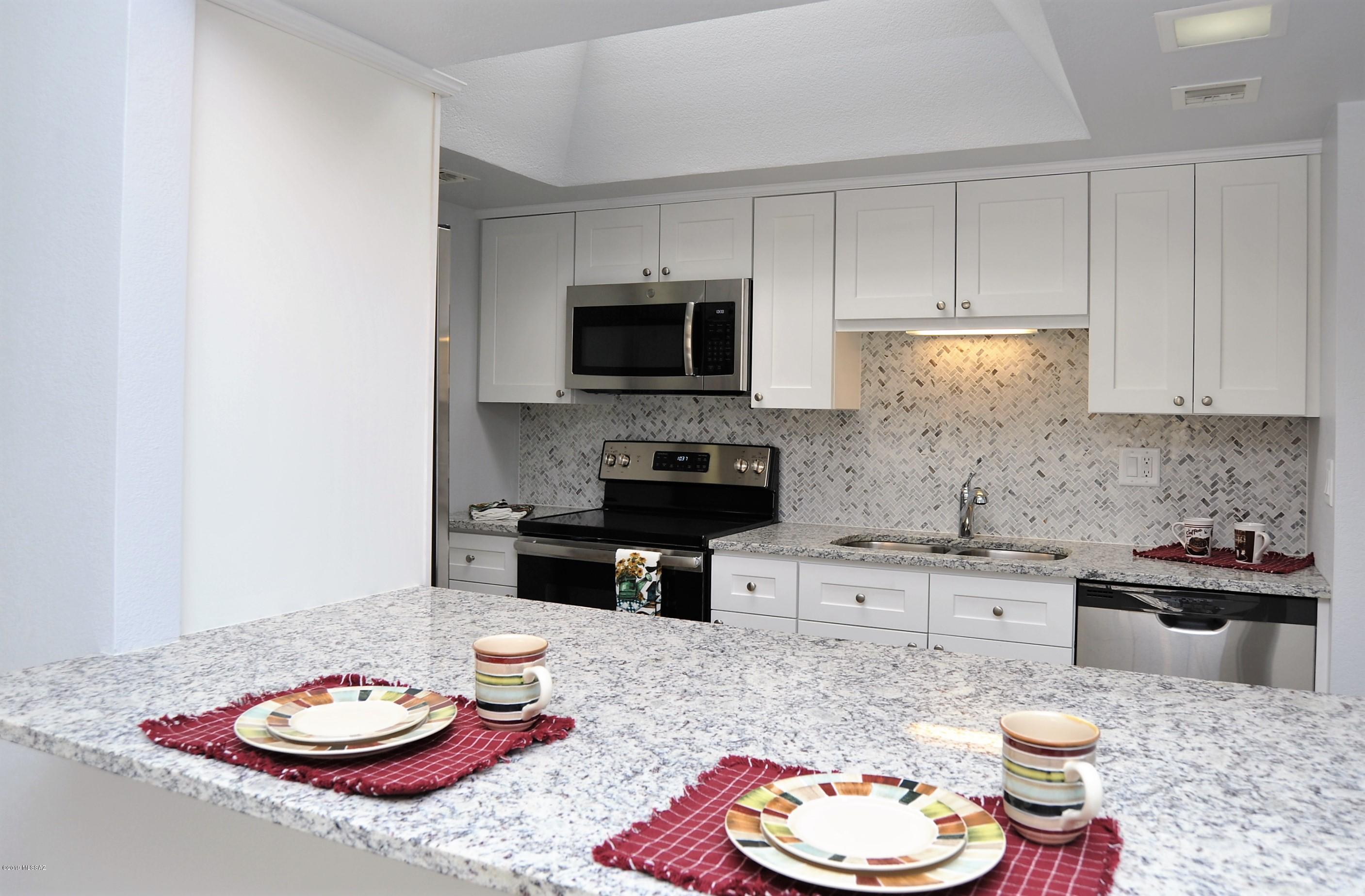 La Cholla Hills(1-313) - Residential