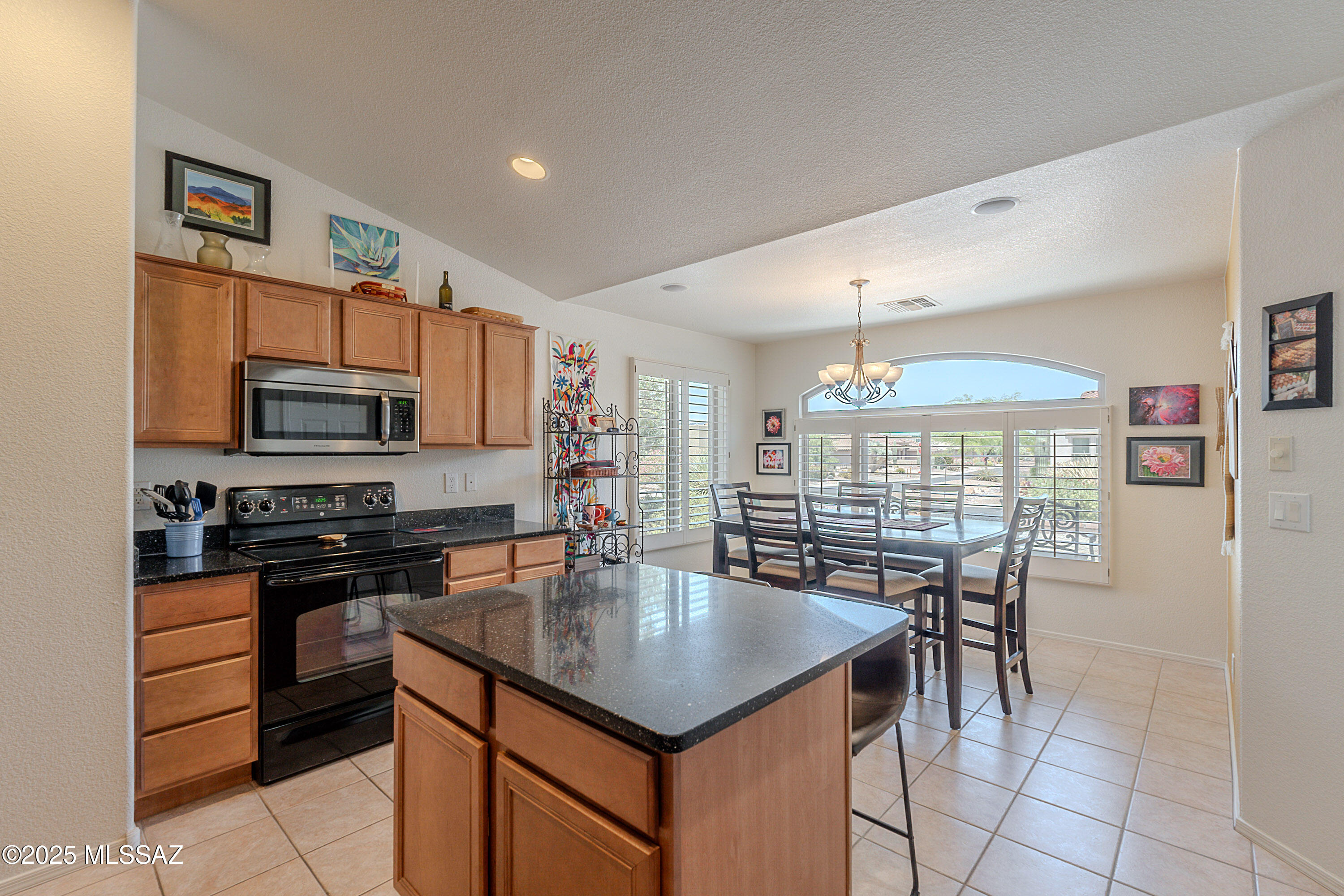2146 E Bluejay Vista Lane
