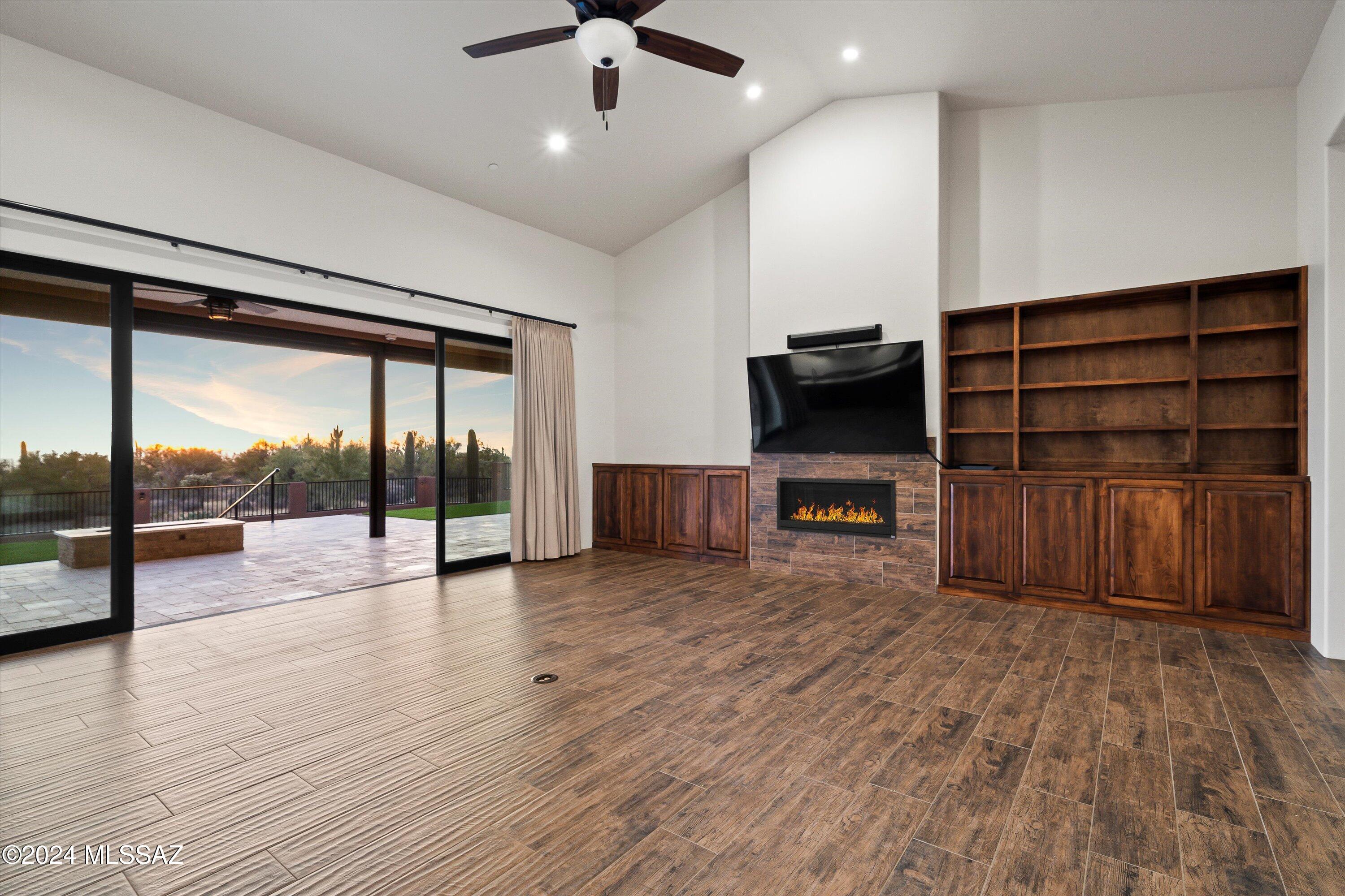 13037 N Red Quail Place