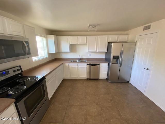 Villa Venice Condos - Residential Lease