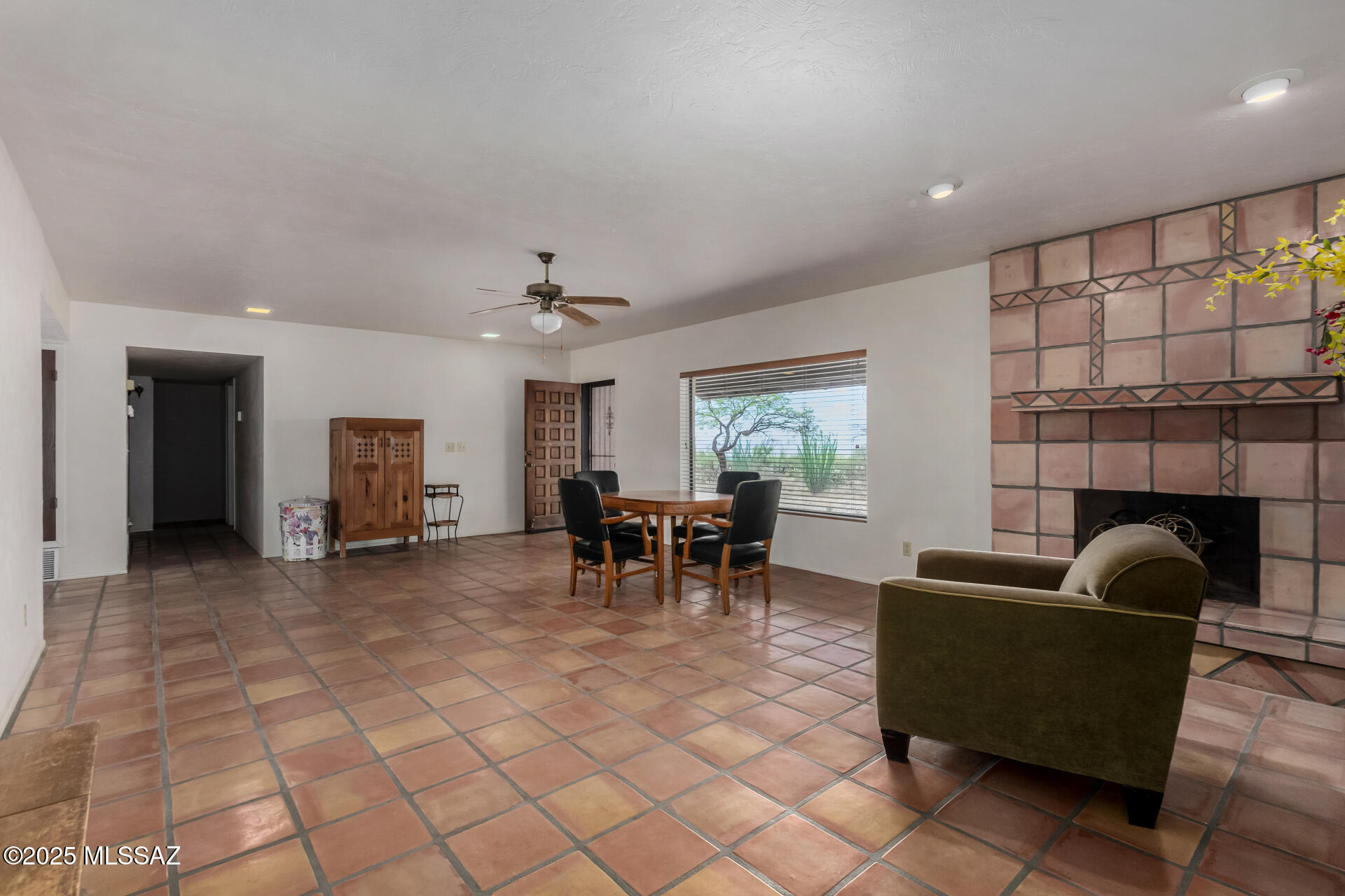 12120 S Cherokee Lane