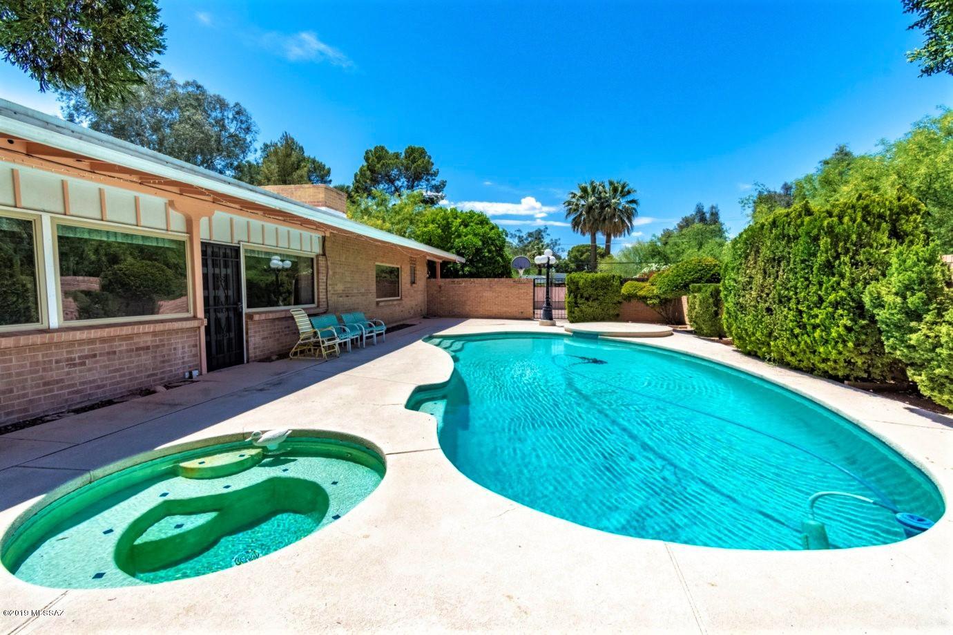 Country Club Estates NO. 1 - Residential