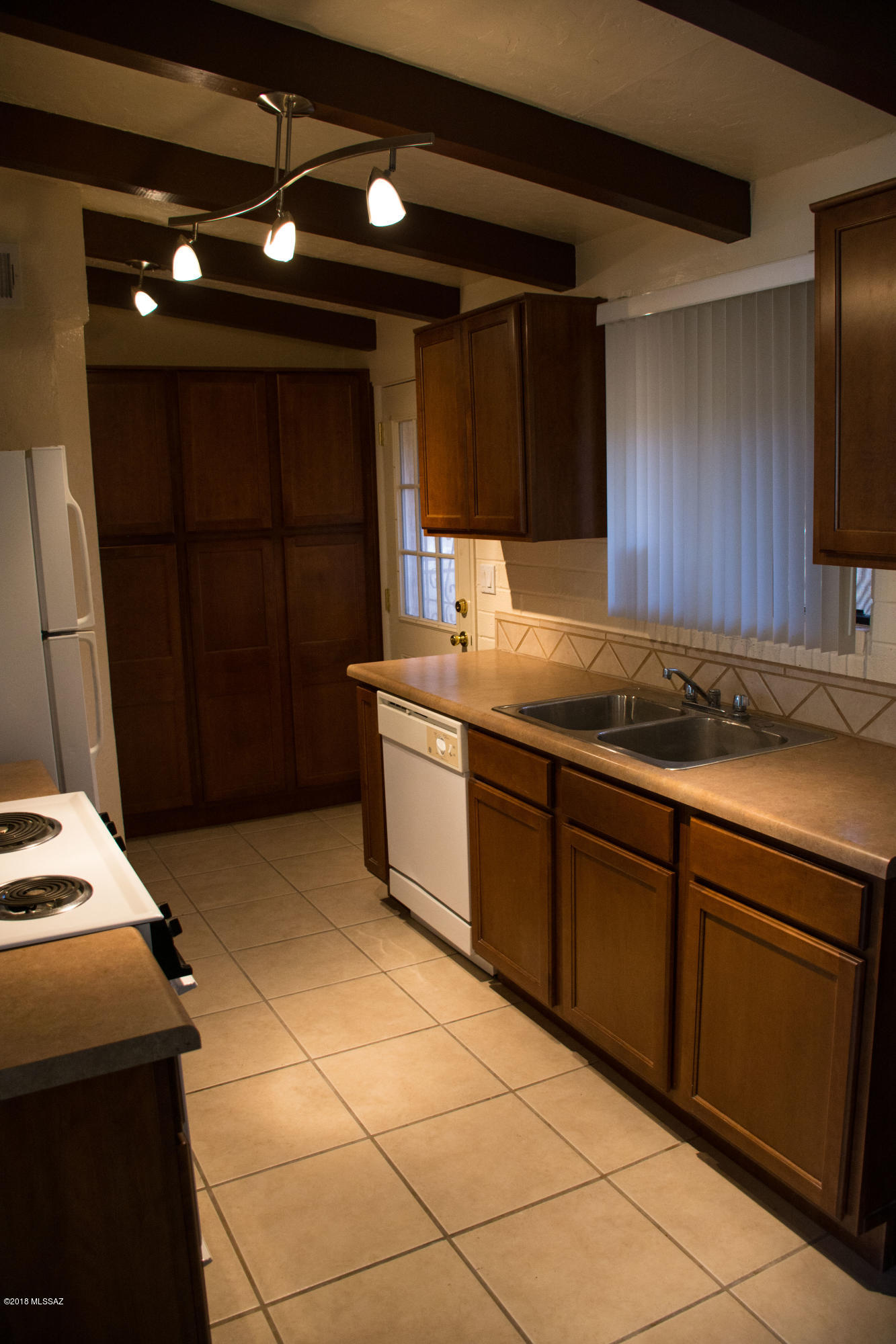 Oracle North Condominiums - Residential