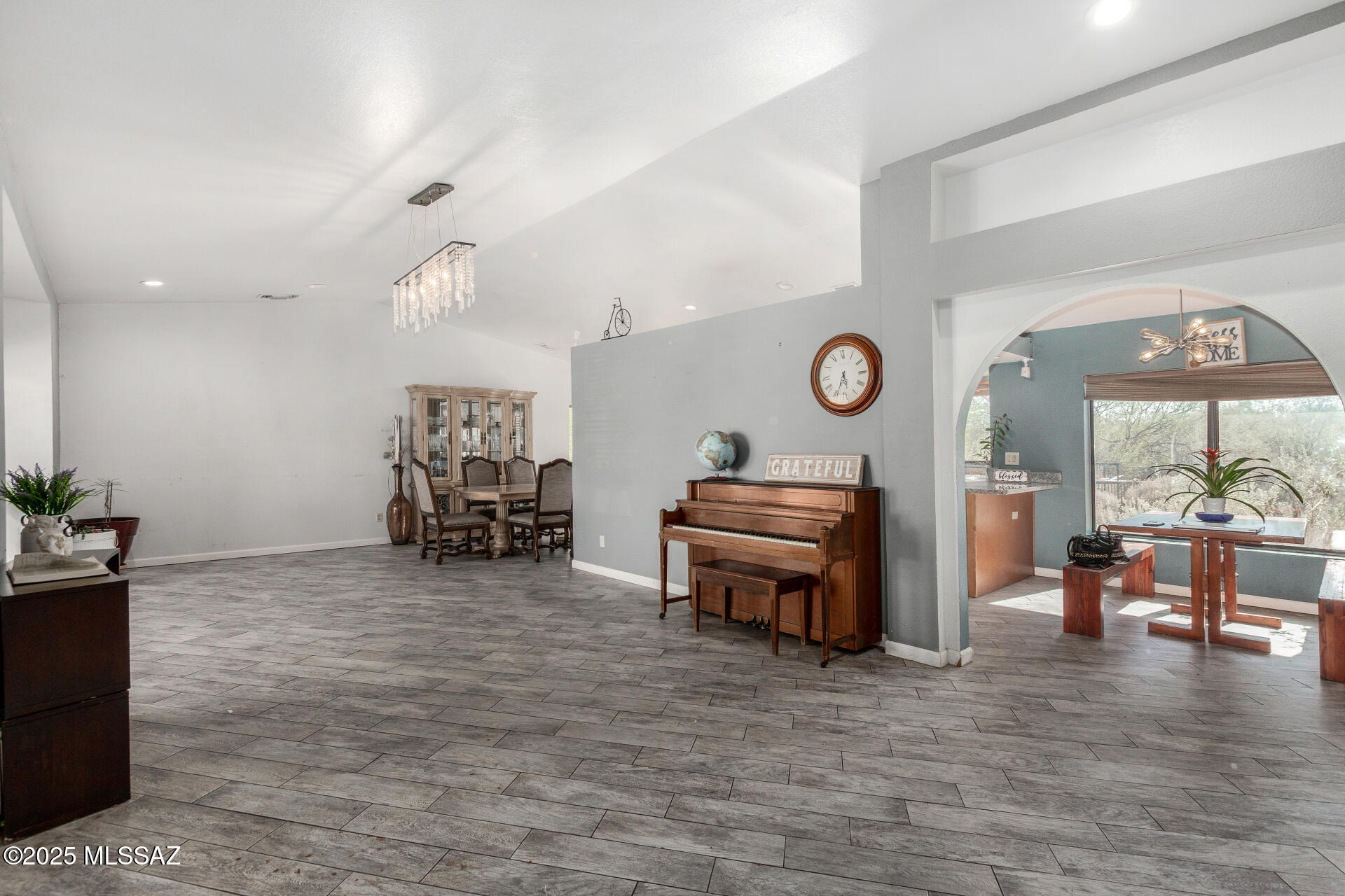 5738 N Via Umbrosa
