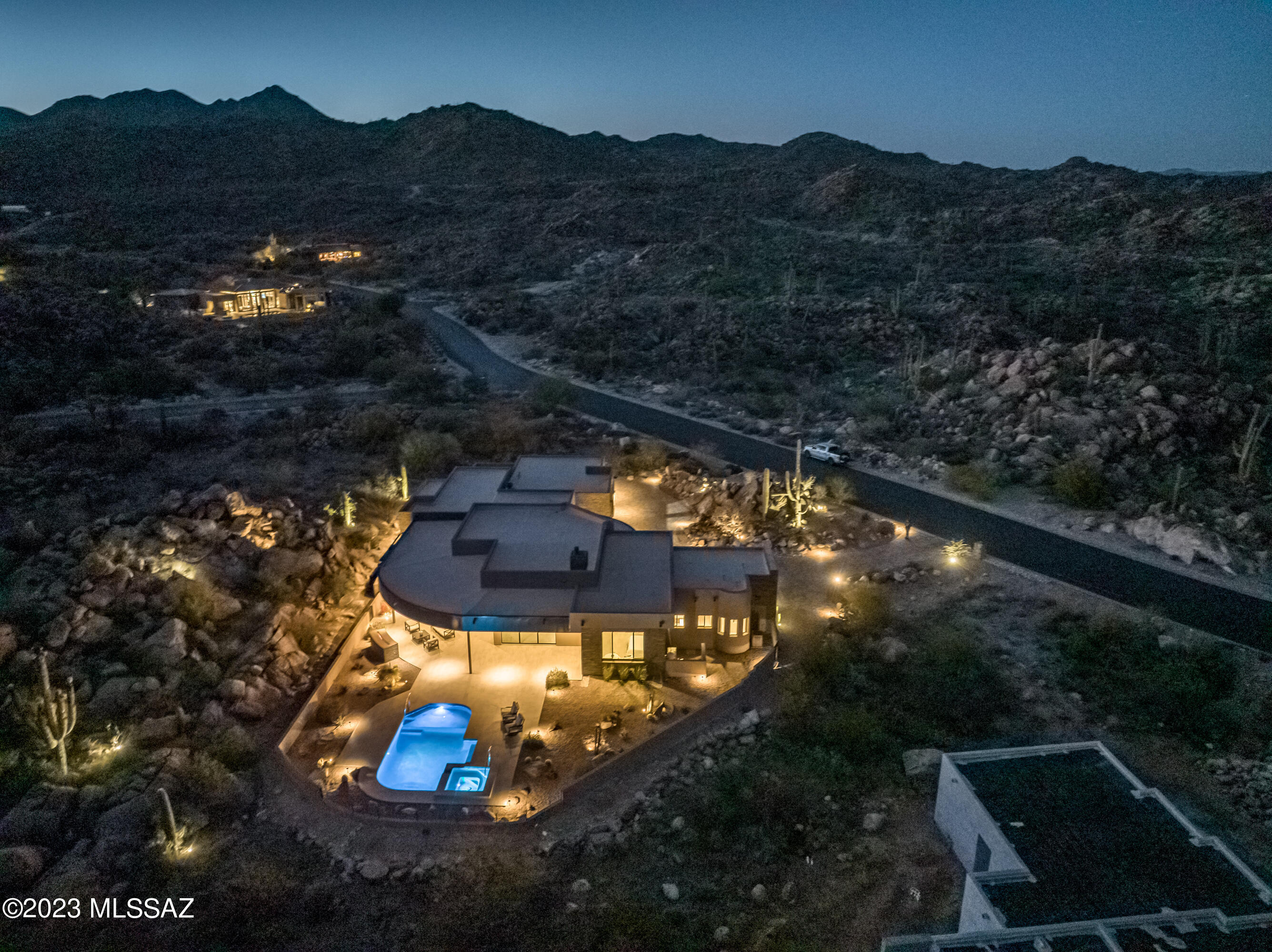 Stone Canyon IV - Residential
