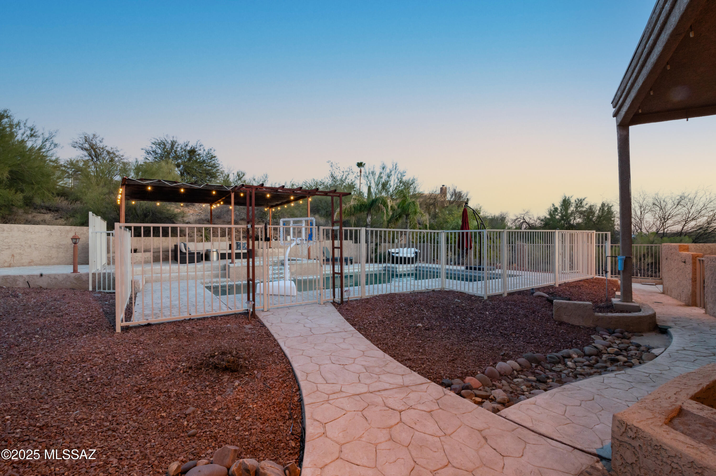 Monte Del Oro (1-187) - Residential