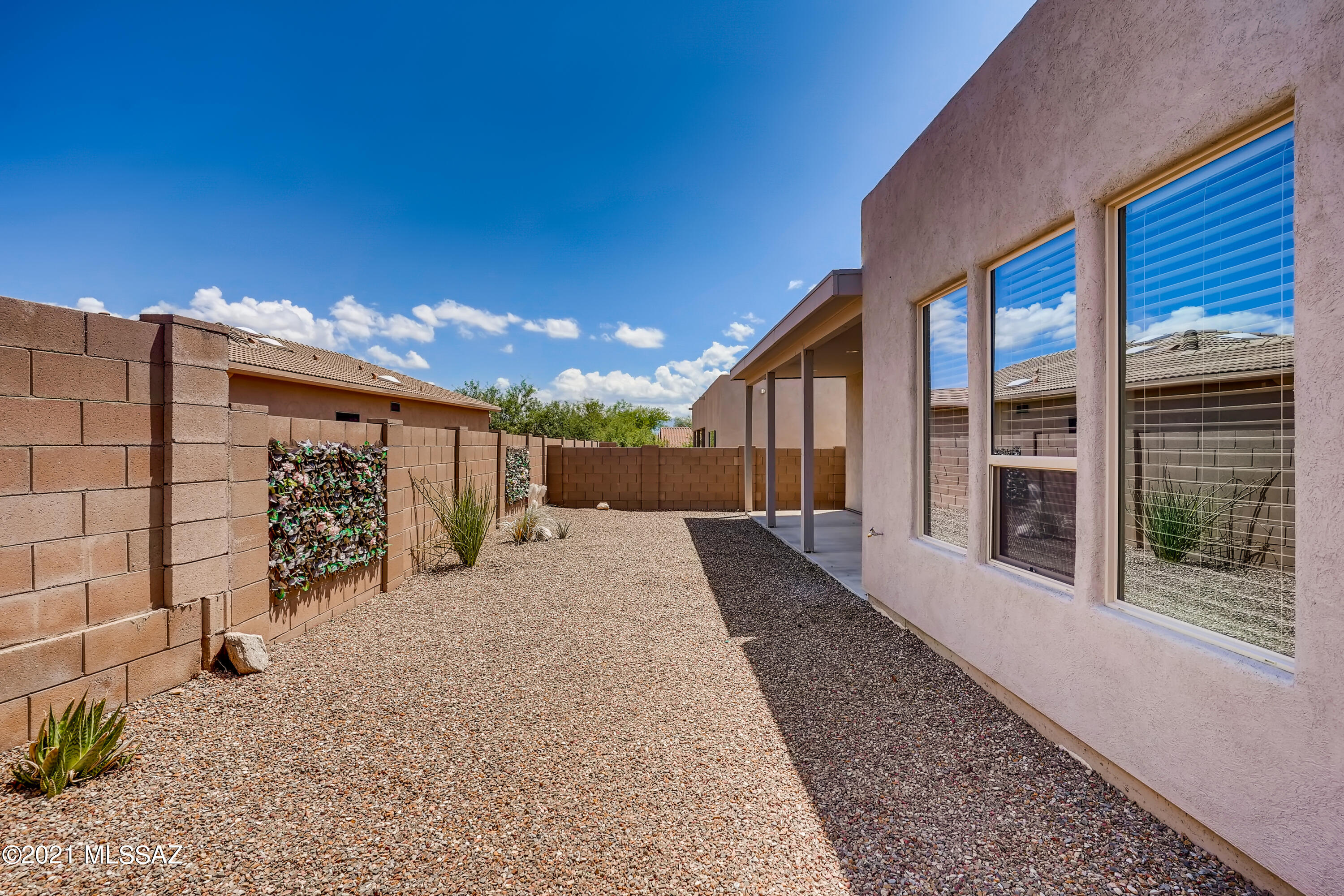 La Joya Verde II (1-105) - Residential