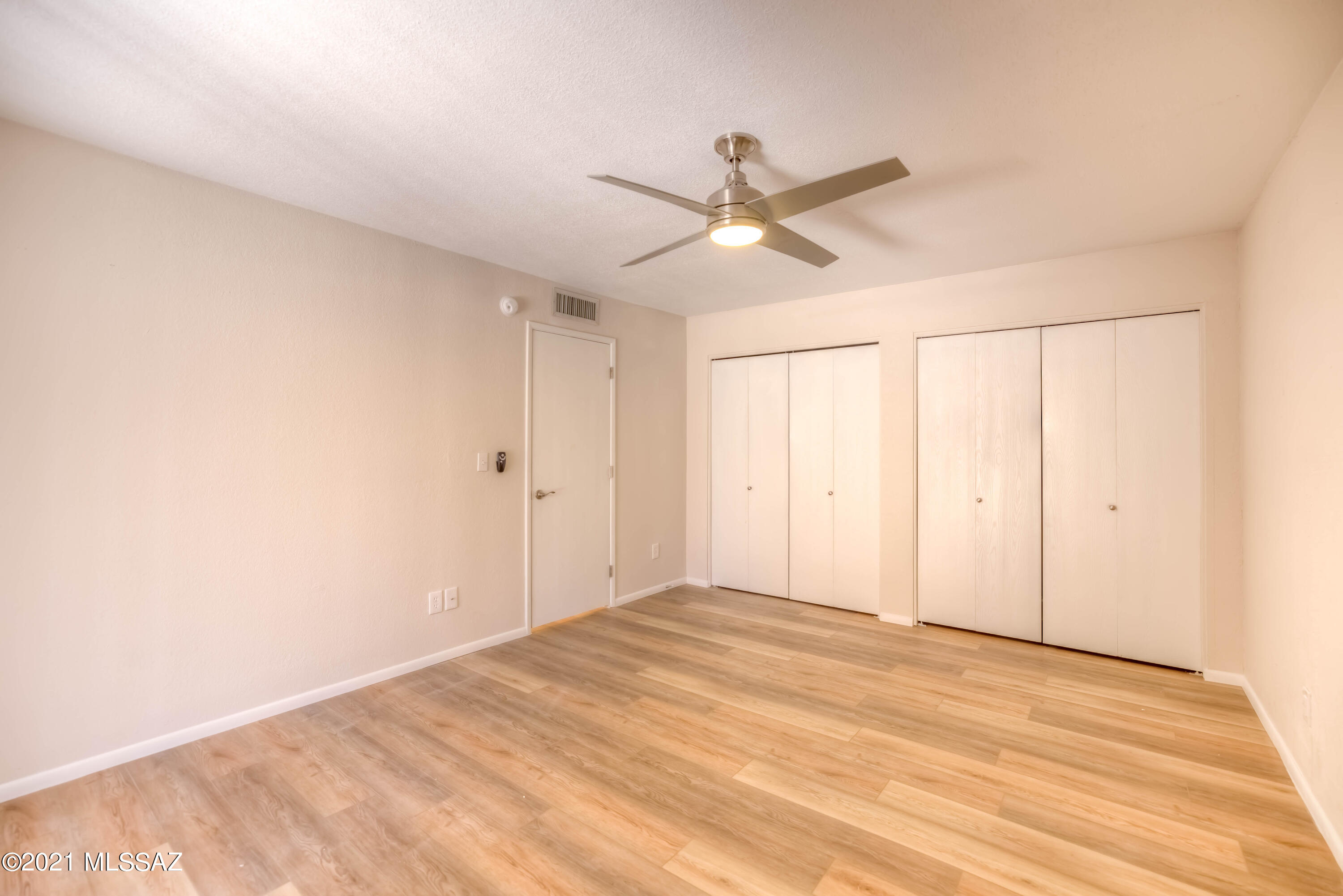 Reflections in the Catalina Condominium - Residential Lease