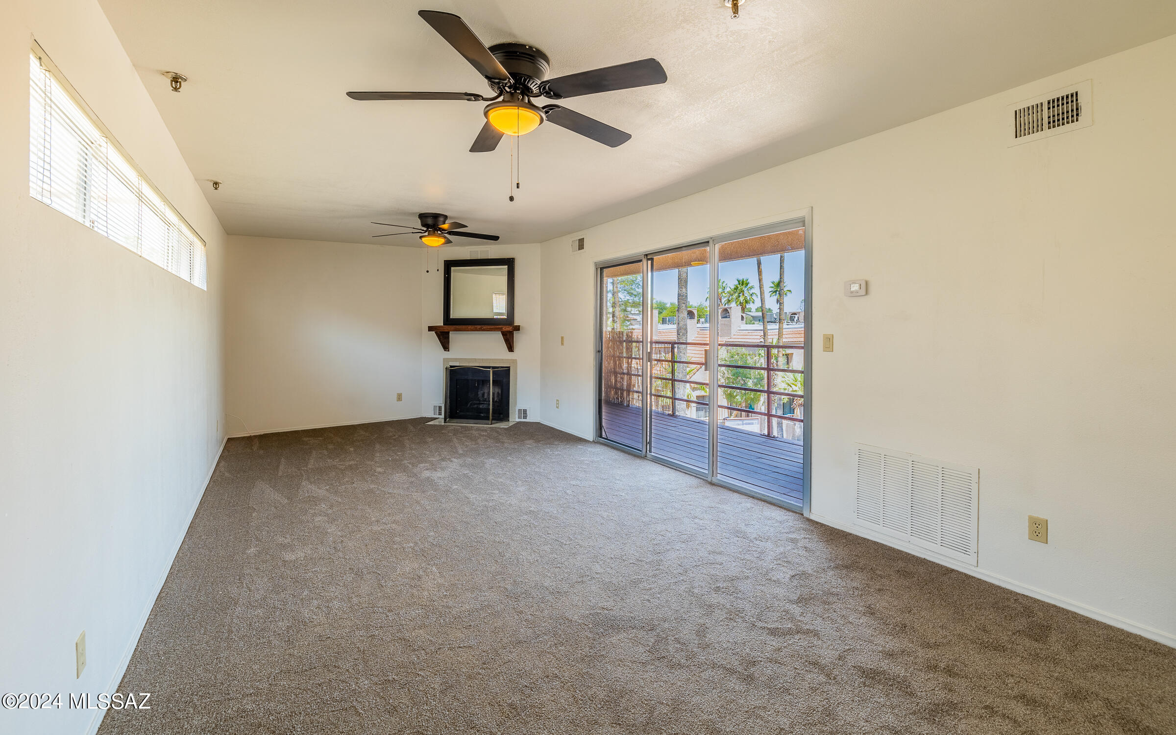 La Vida - Residential