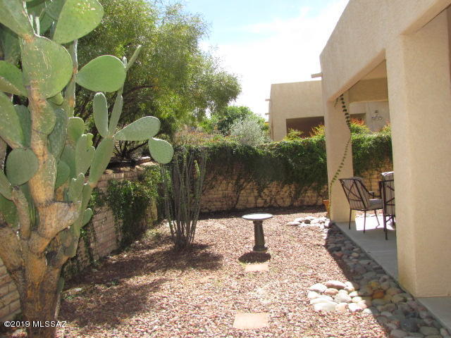 Valle Del Oro Townhomes (1-90) - Residential