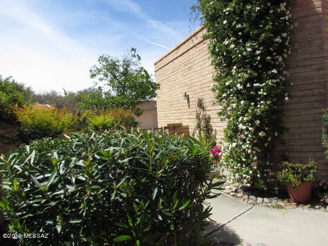Valle Del Oro Townhomes (1-90) - Residential