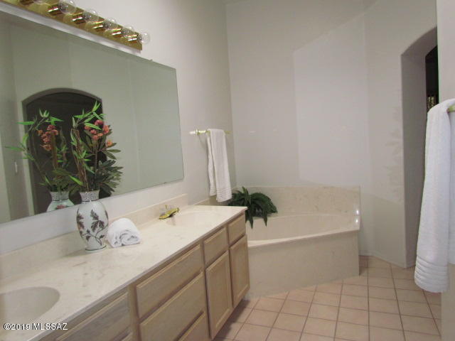 Valle Del Oro Townhomes (1-90) - Residential