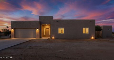 Photo of 4739 E 4th Street, Tucson, AZ 85711 (MLS # 22529080)