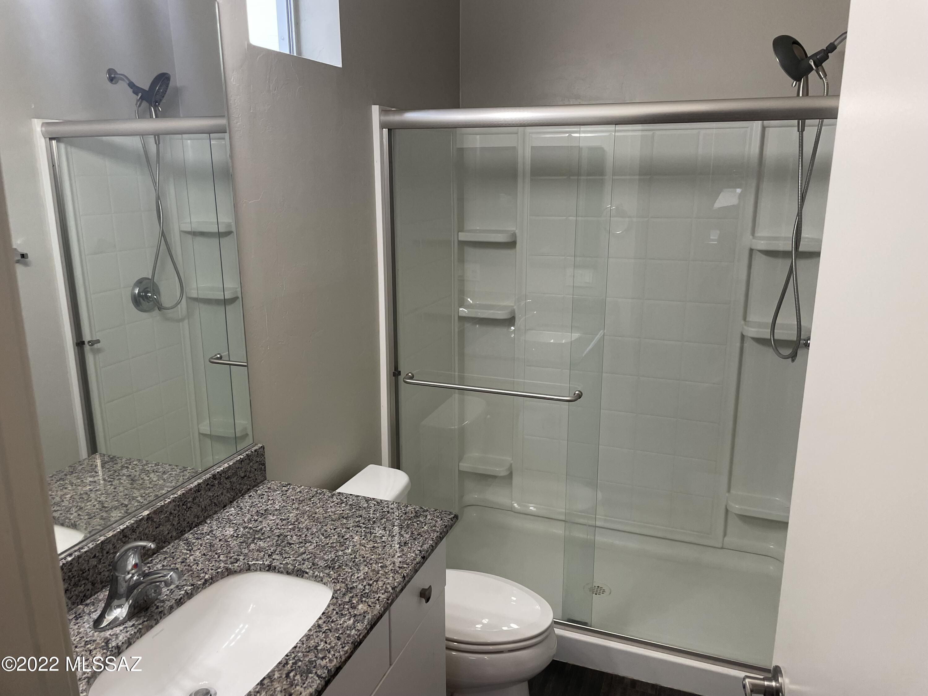 Park Modern SQ20153240738 - Residential Lease