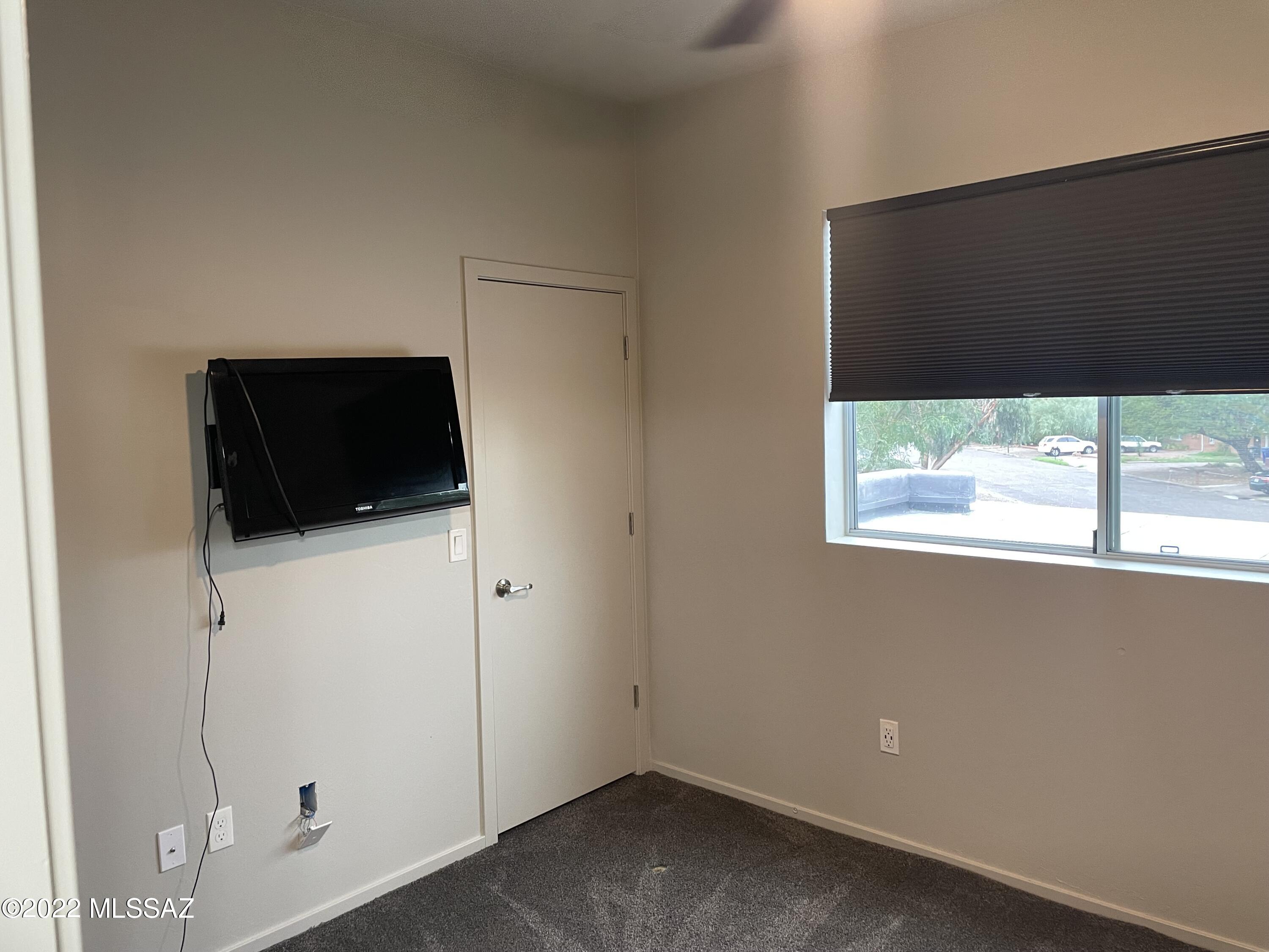 Park Modern SQ20153240738 - Residential Lease