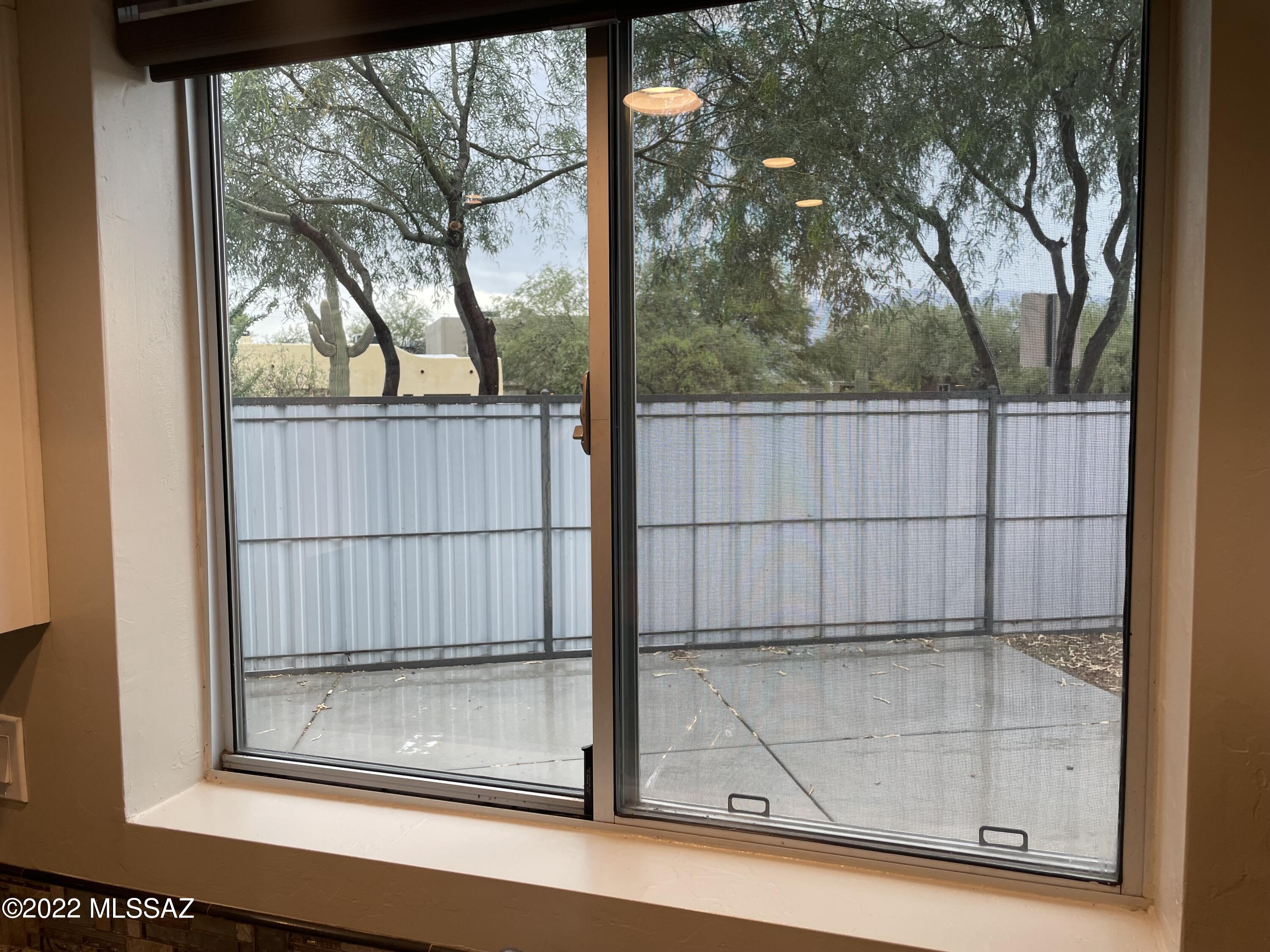 Park Modern SQ20153240738 - Residential Lease
