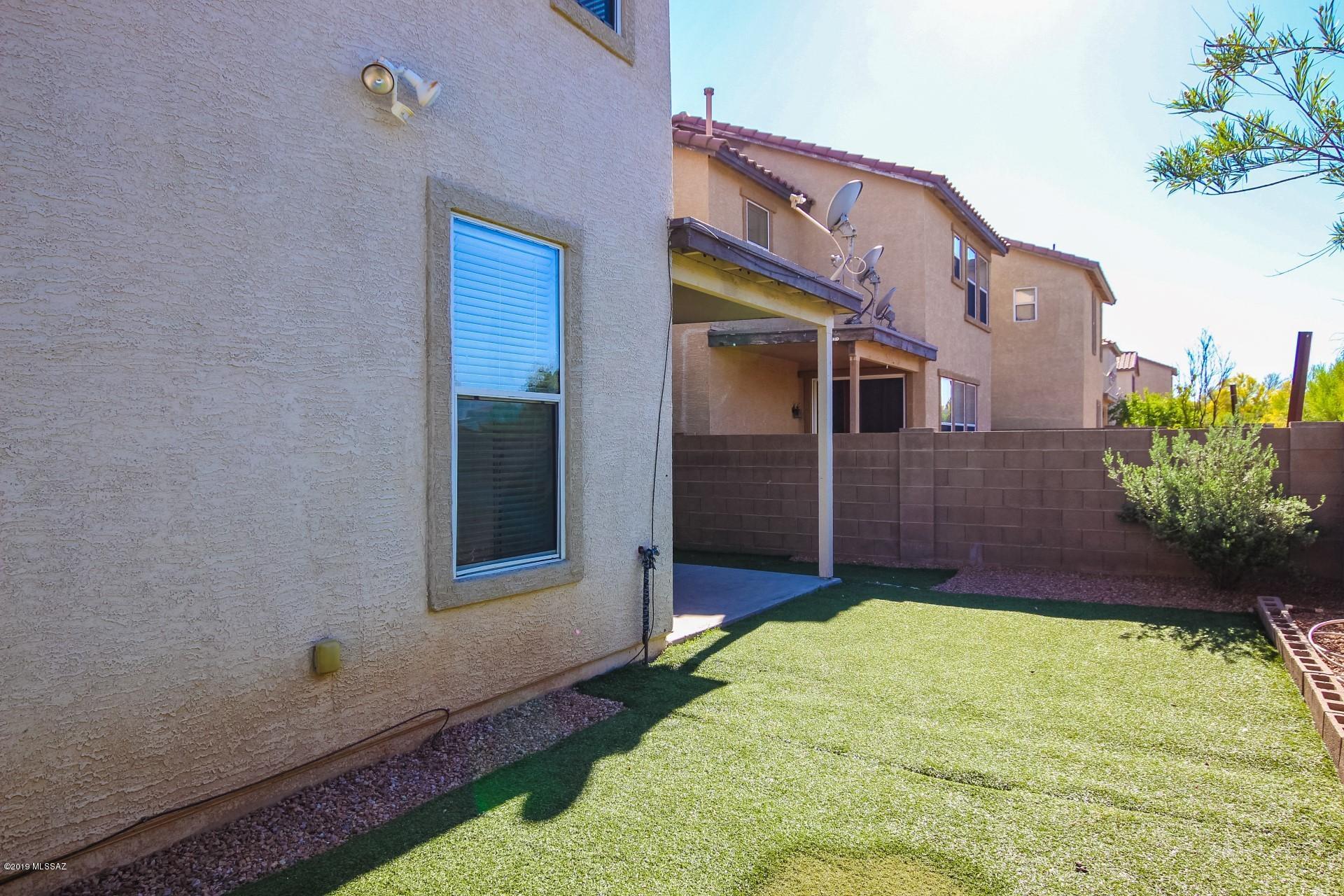 Pantano Overlook - Residential