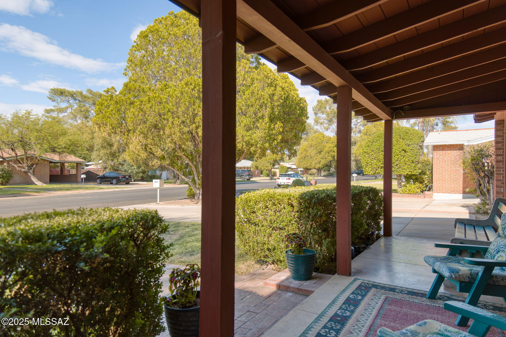 2826 E Kleindale Road