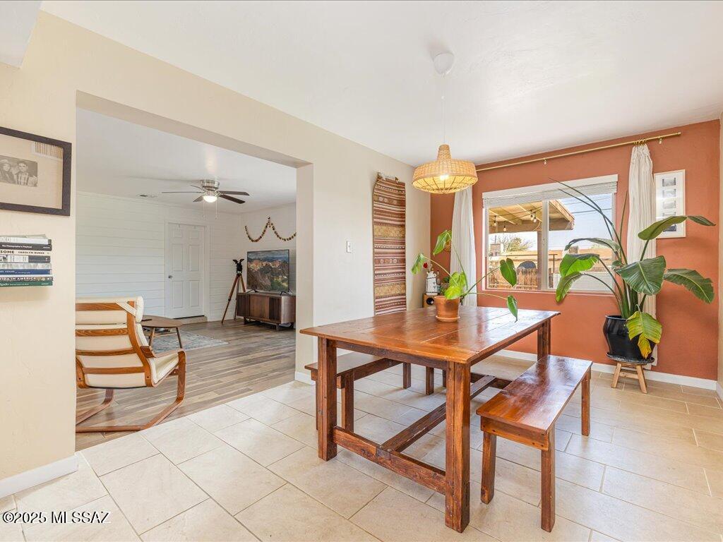 1609 S Avenida Del Sol