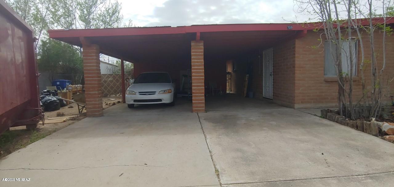 Miracle Mile Manor - Residential
