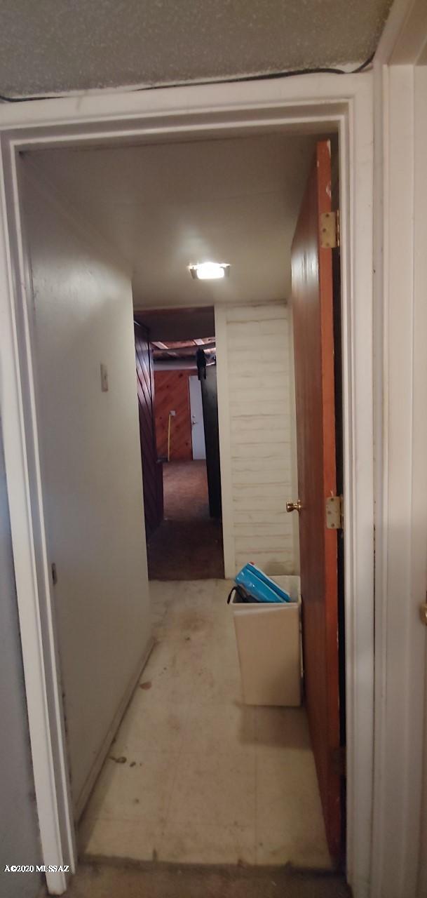 Miracle Mile Manor - Residential