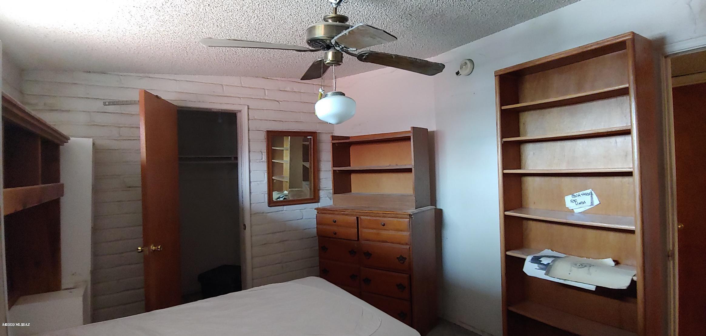 Miracle Mile Manor - Residential
