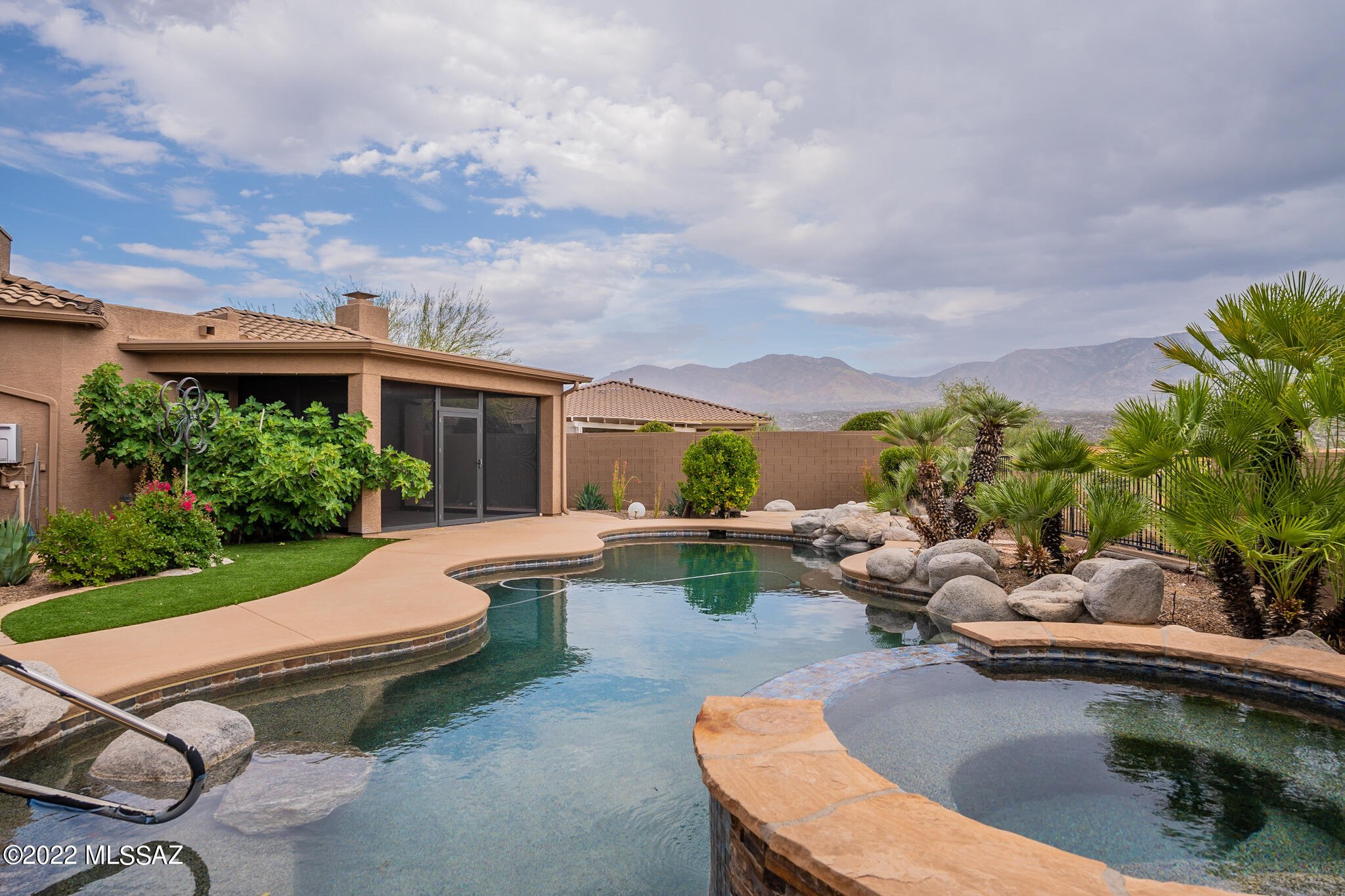 Saddlebrooke - Residential