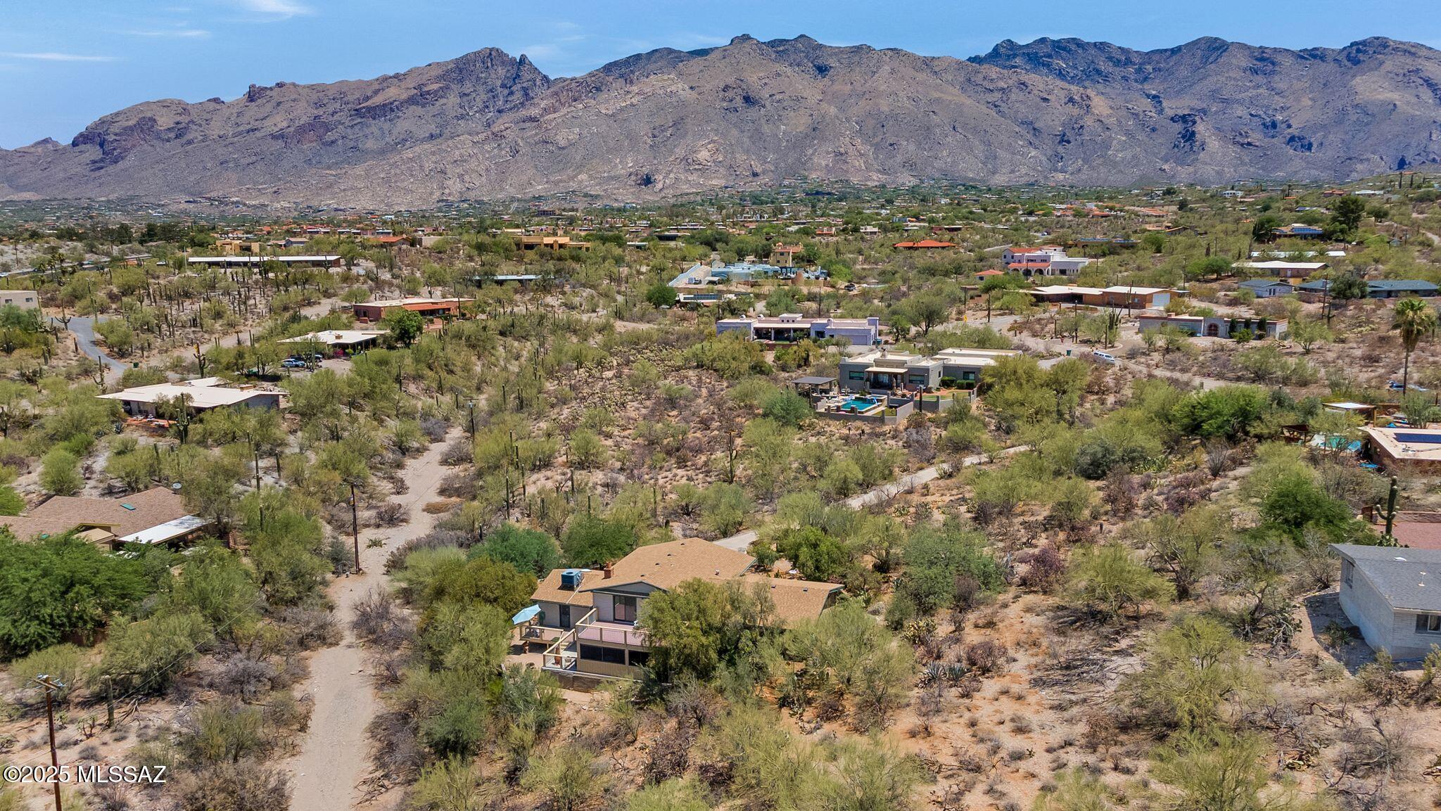 5190 N Camino Esplendora