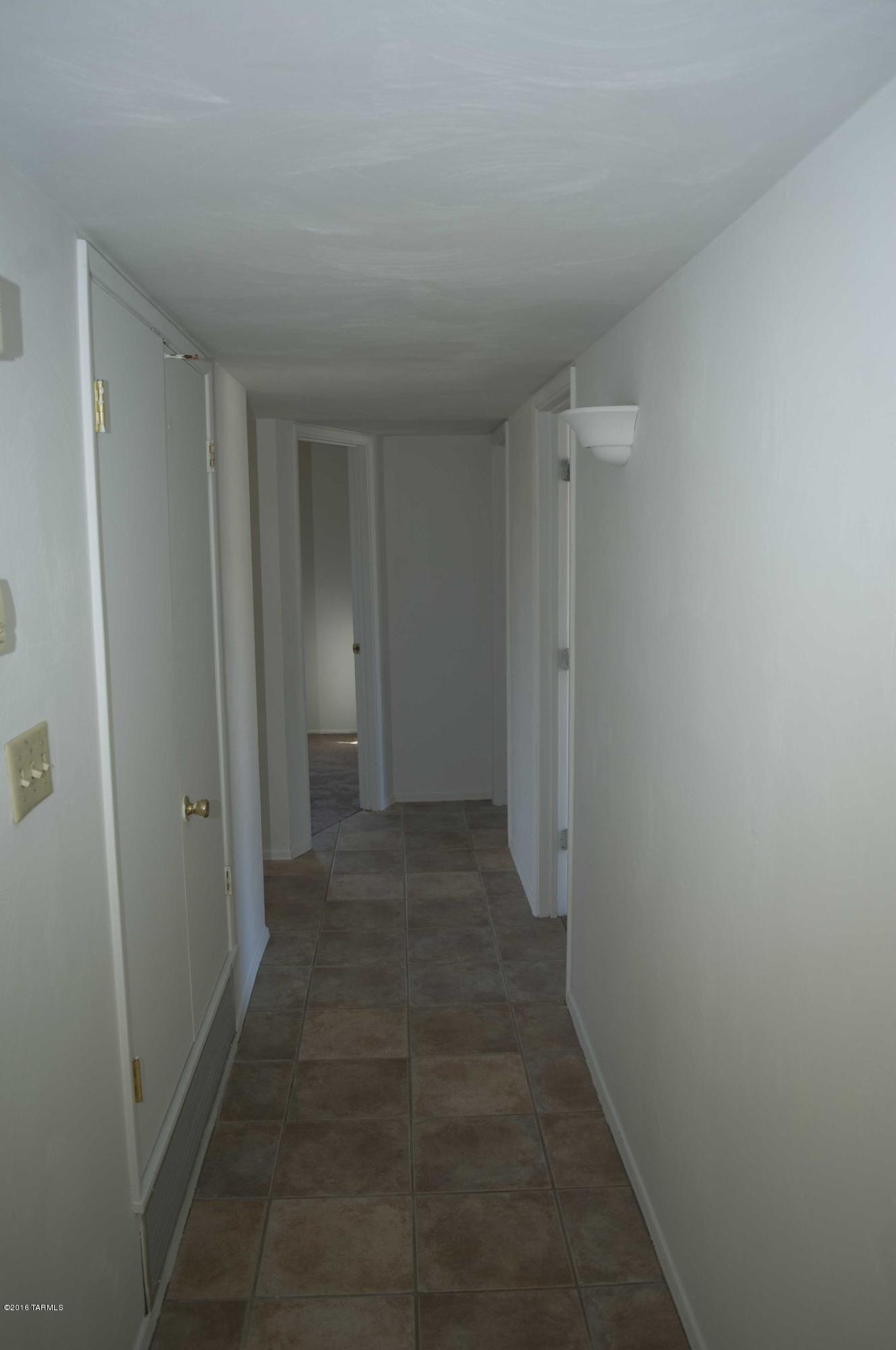 Broadway East (1-112) - Residential