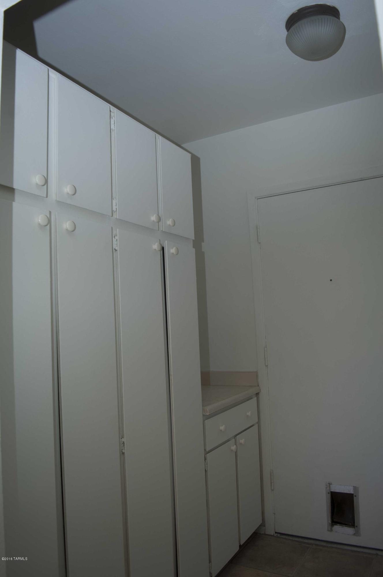 Broadway East (1-112) - Residential