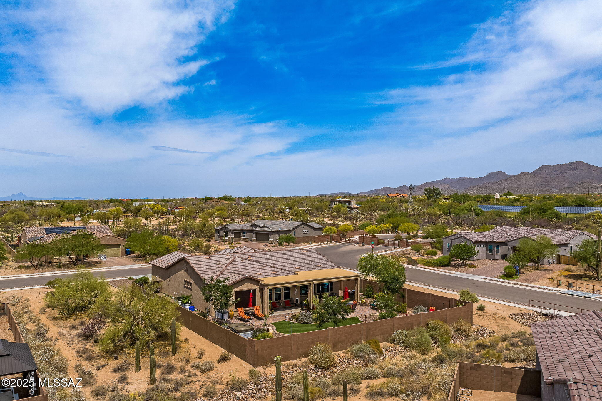 Saguaros Viejos West - Residential