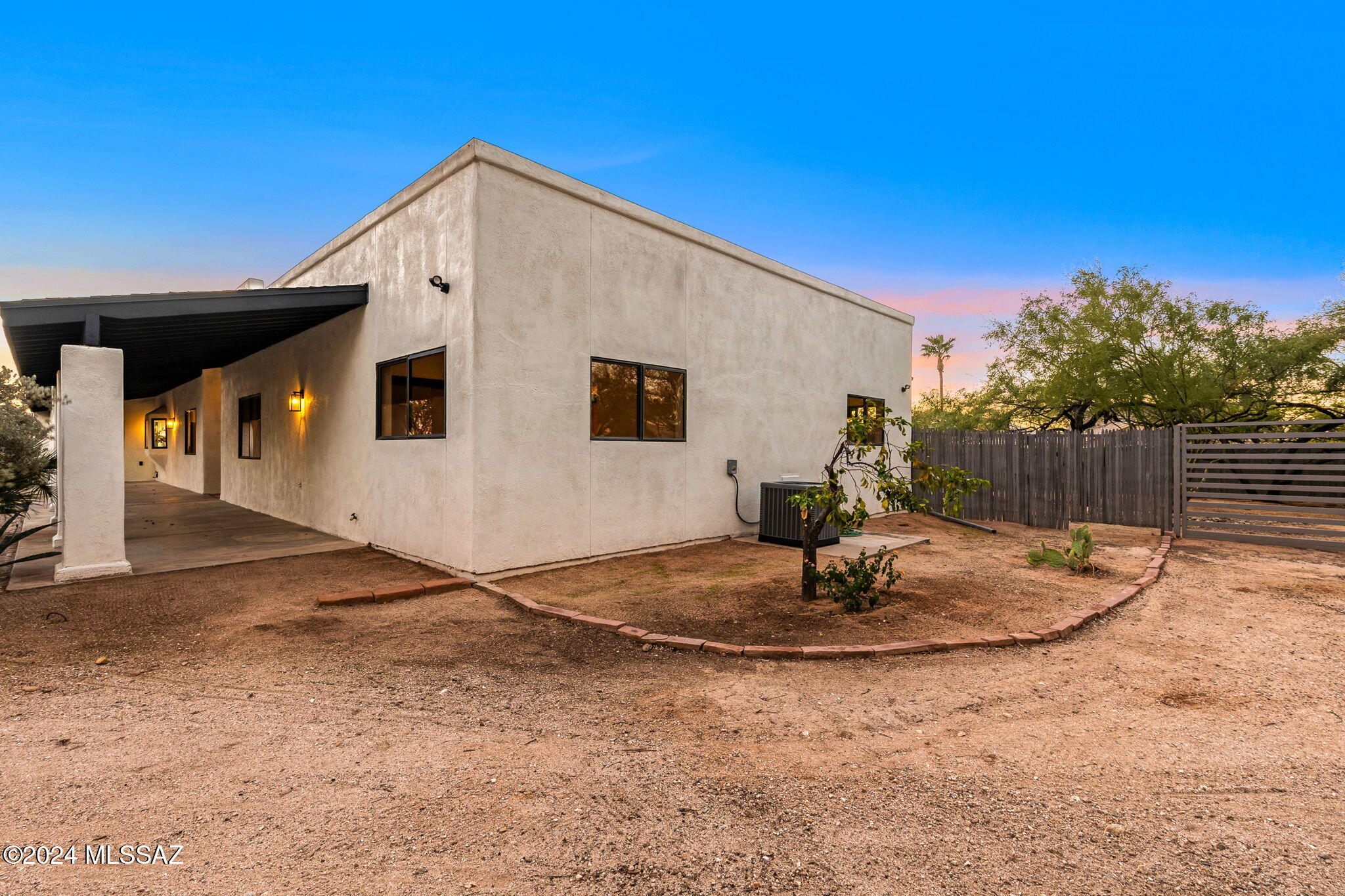 Casas Adobes Country Club Est. - Residential