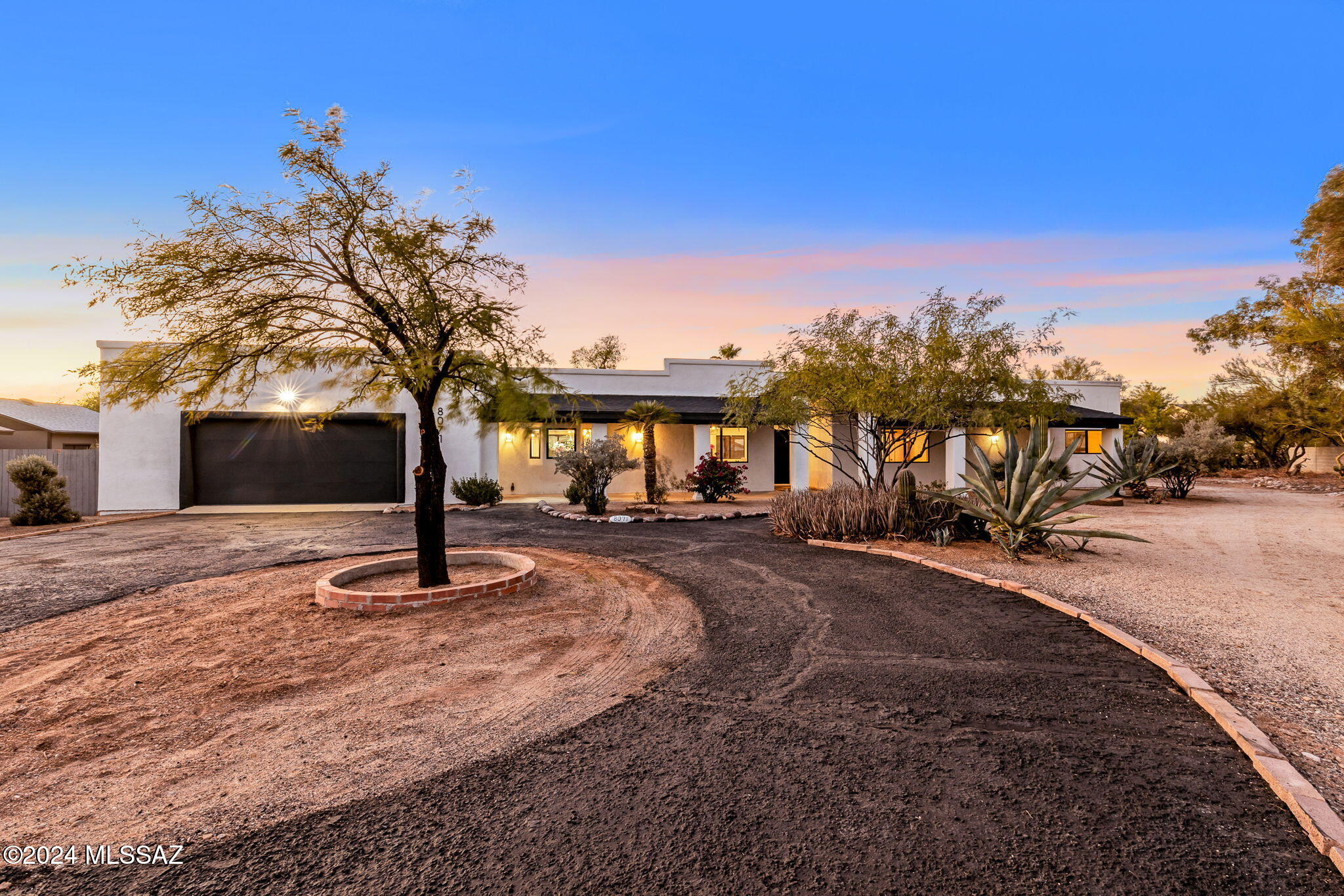 Casas Adobes Country Club Est. - Residential