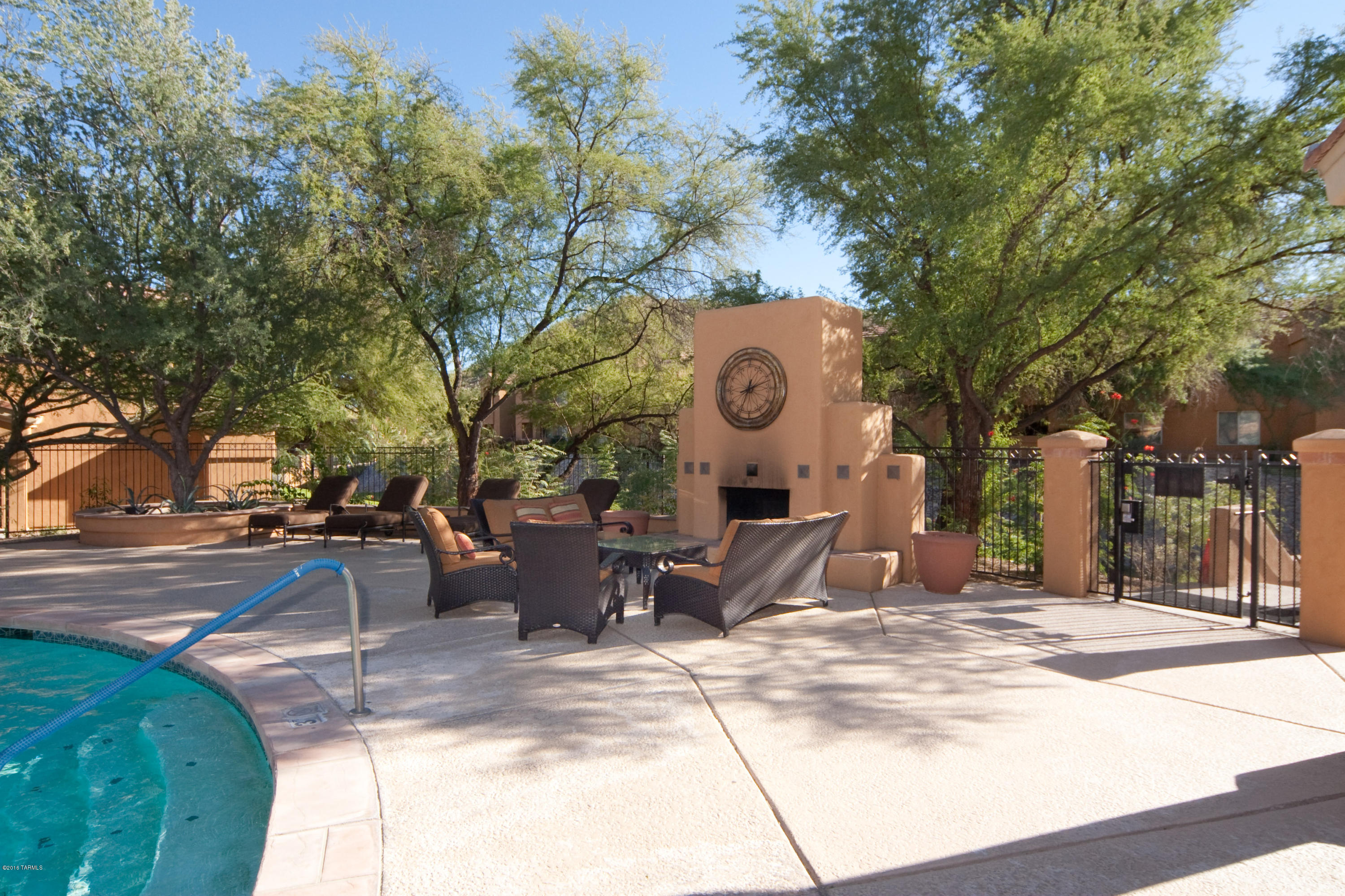 Pinnacle Canyon Condominium - Residential