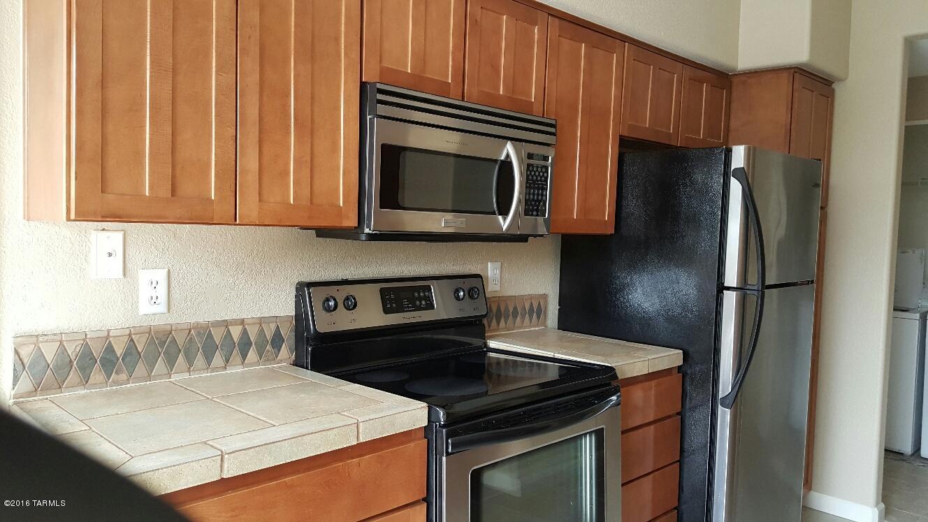 Pinnacle Canyon Condominium - Residential
