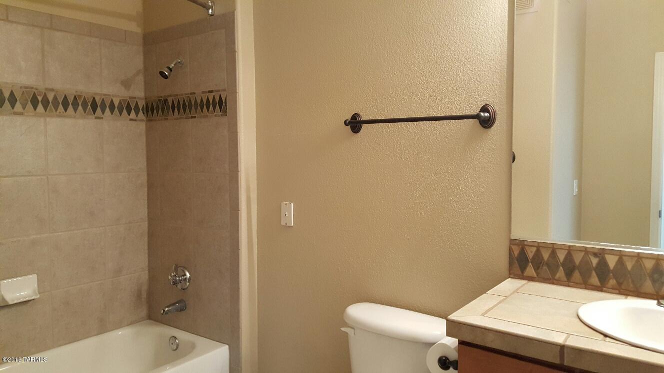 Pinnacle Canyon Condominium - Residential