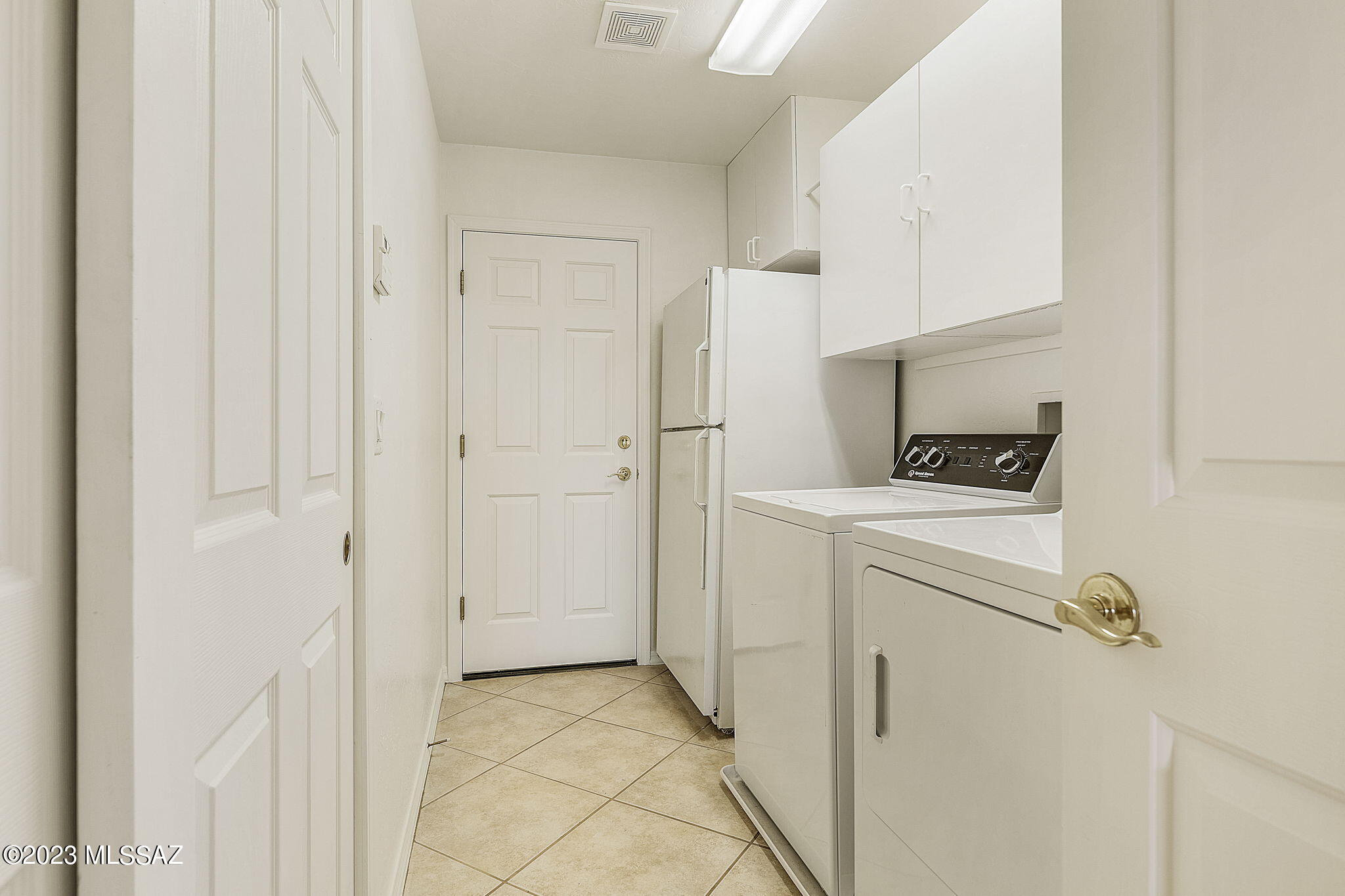 Sabino Mountain (1-290) - Residential