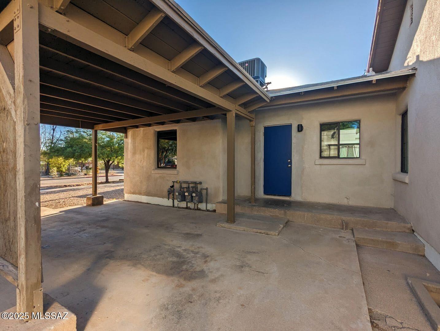300 N Cherry Avenue