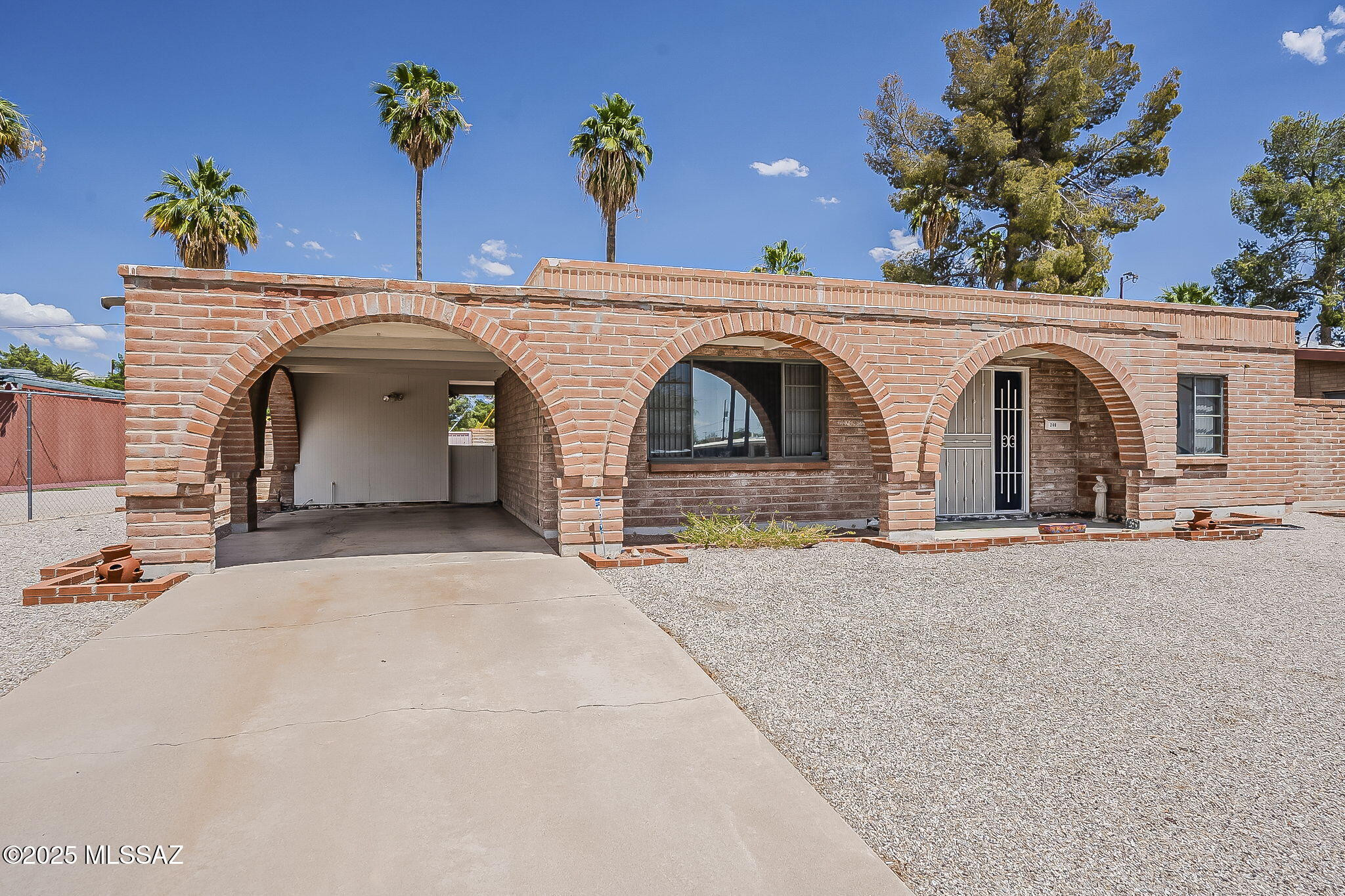 240 N Cloverland Avenue