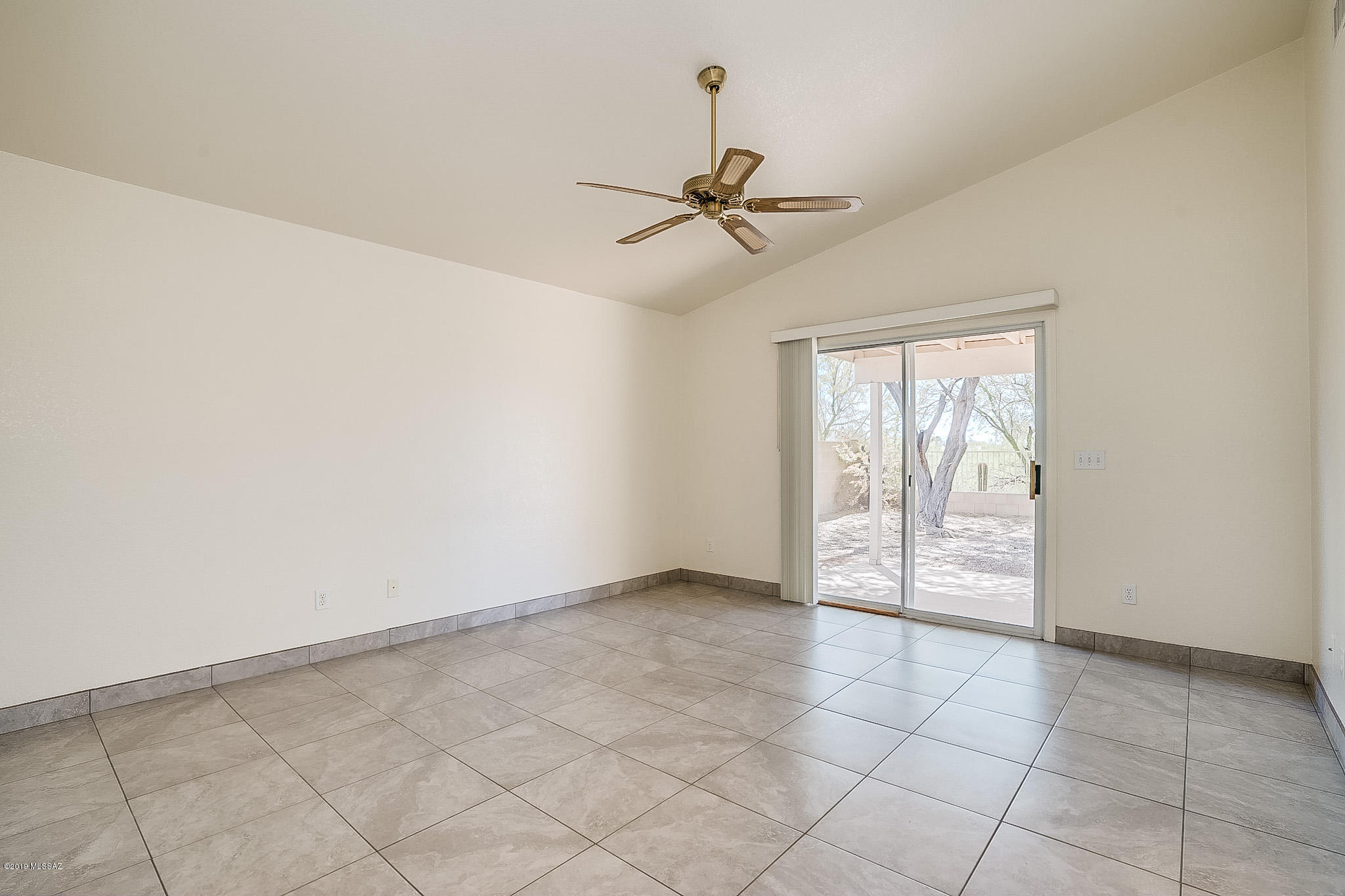 La Cholla Ridge (1-77) - Residential Lease