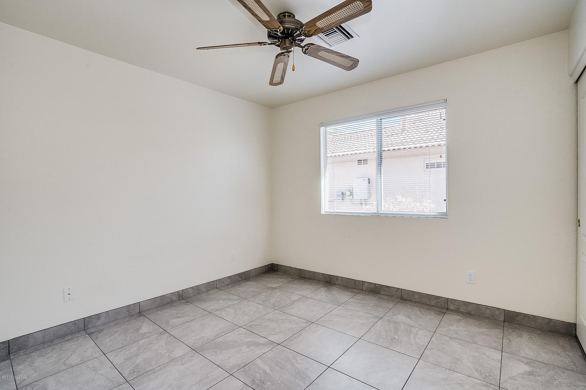 La Cholla Ridge (1-77) - Residential Lease