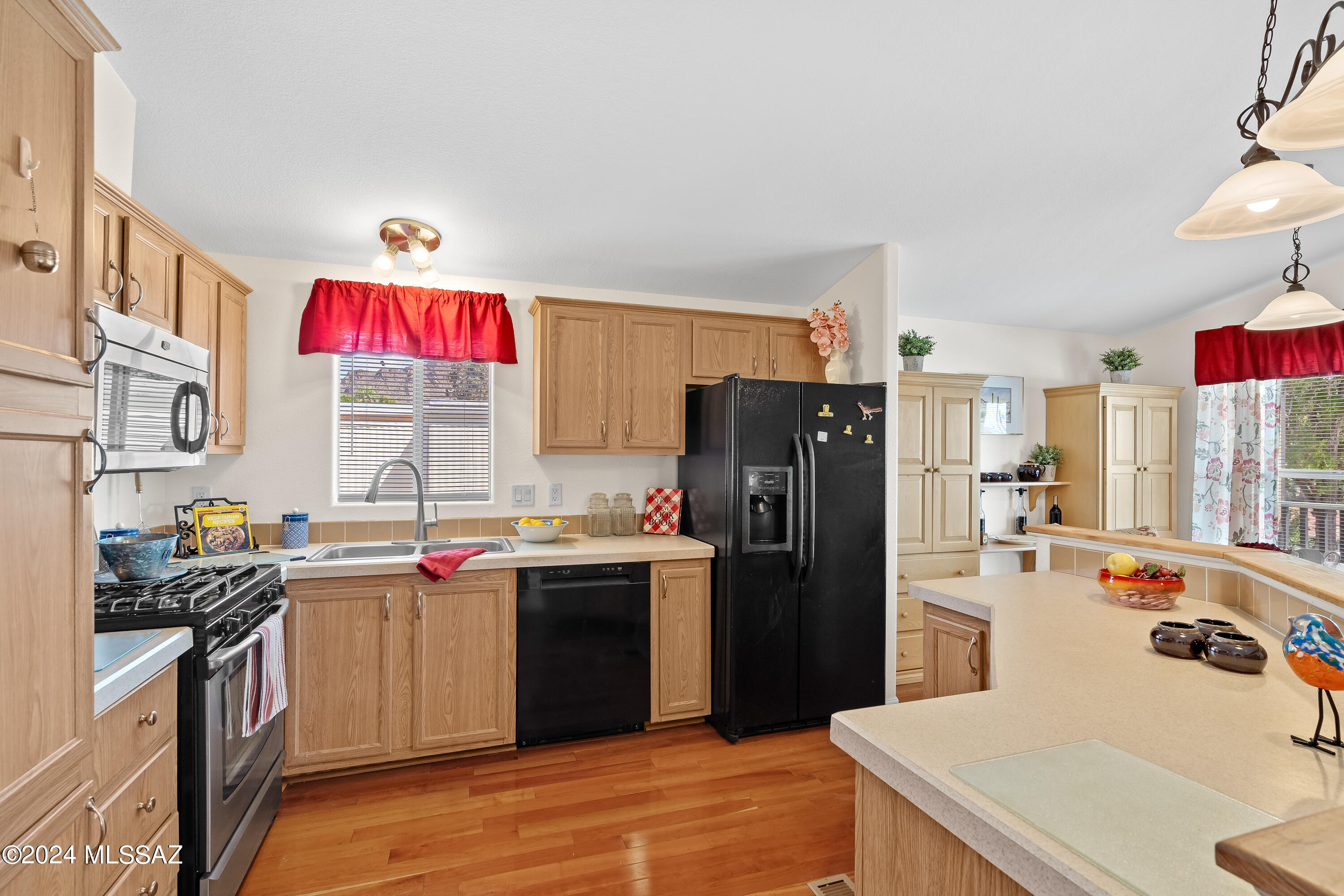 Tucson Estates (403-758) - Residential