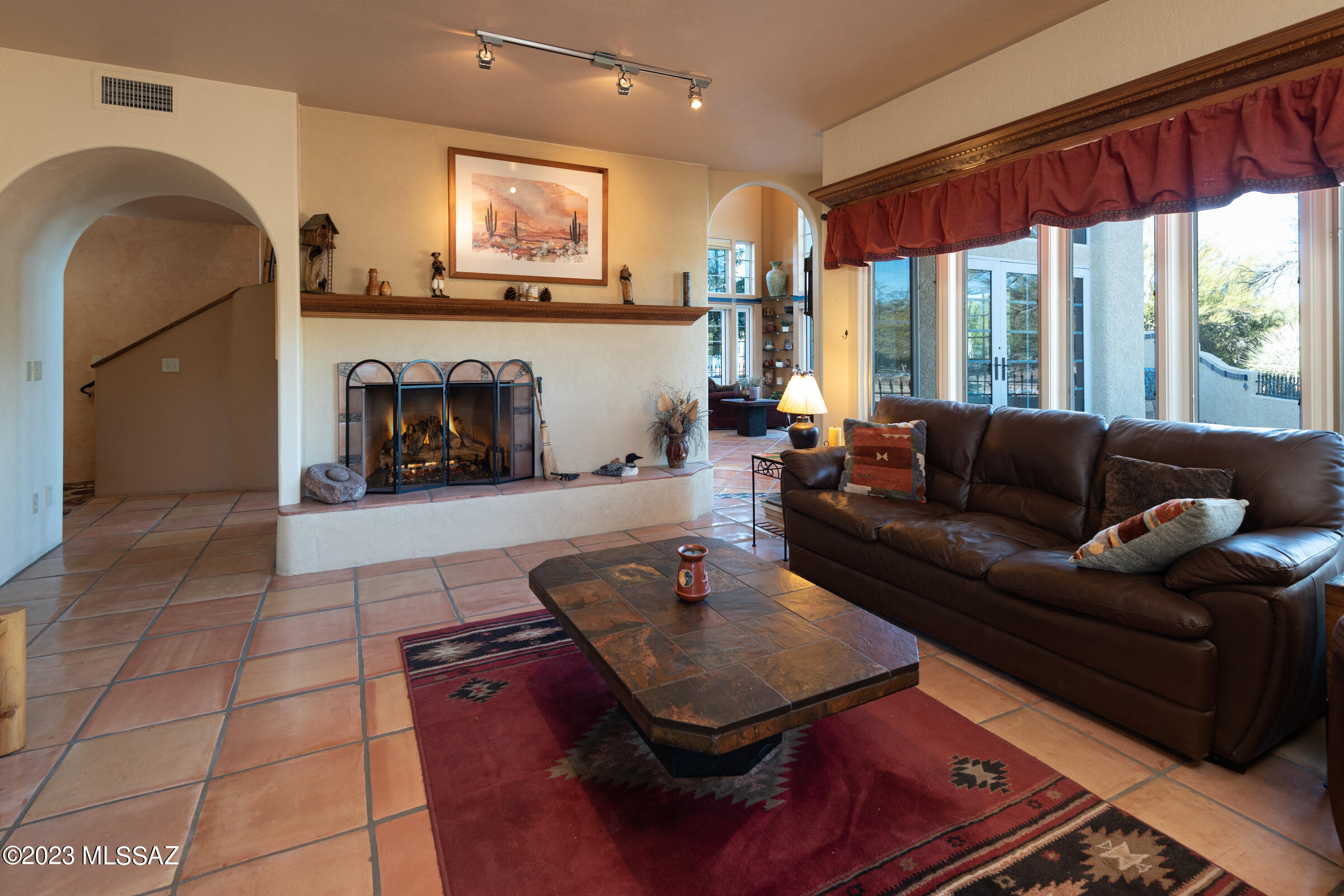 La Cholla Airpark - Residential
