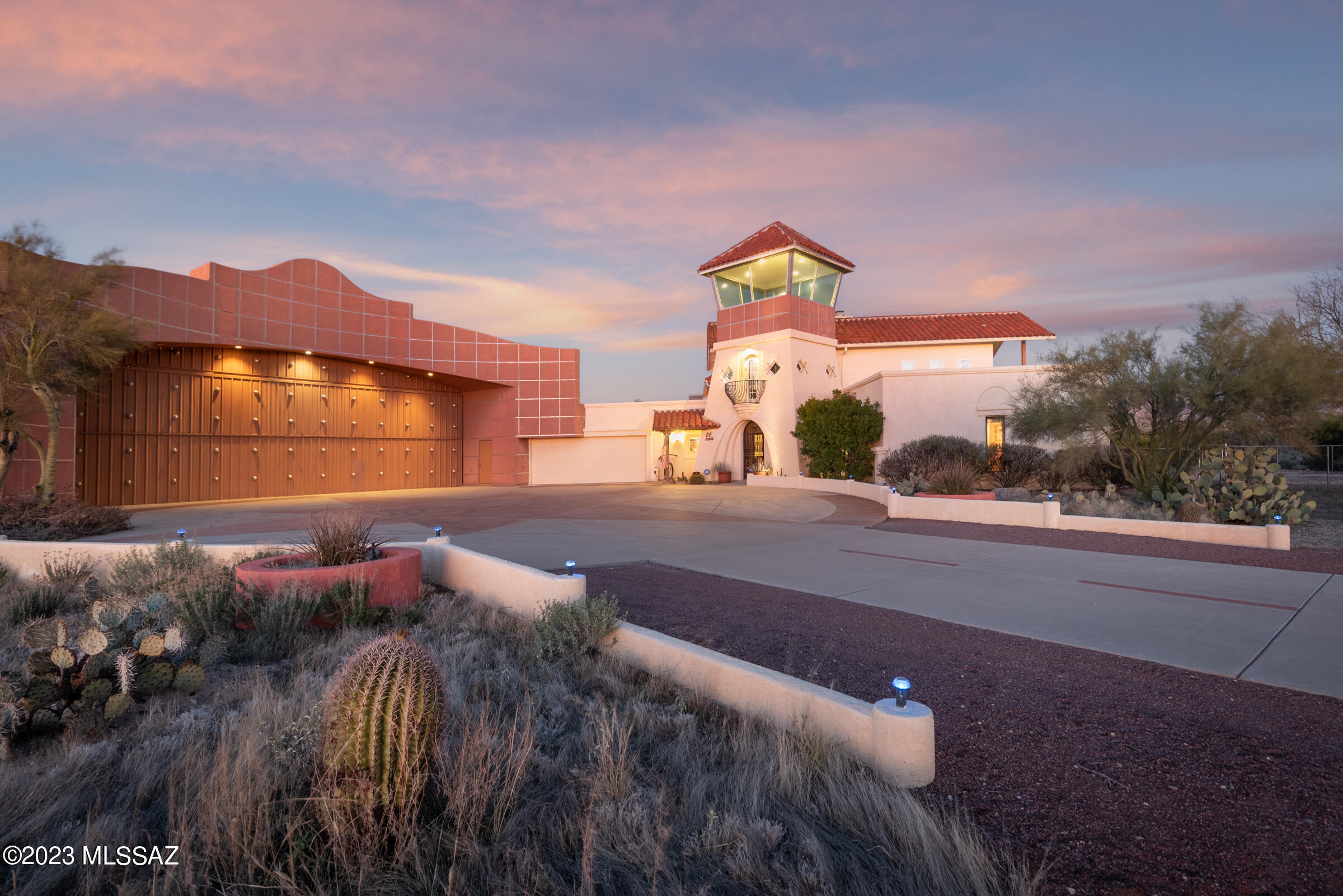 La Cholla Airpark - Residential