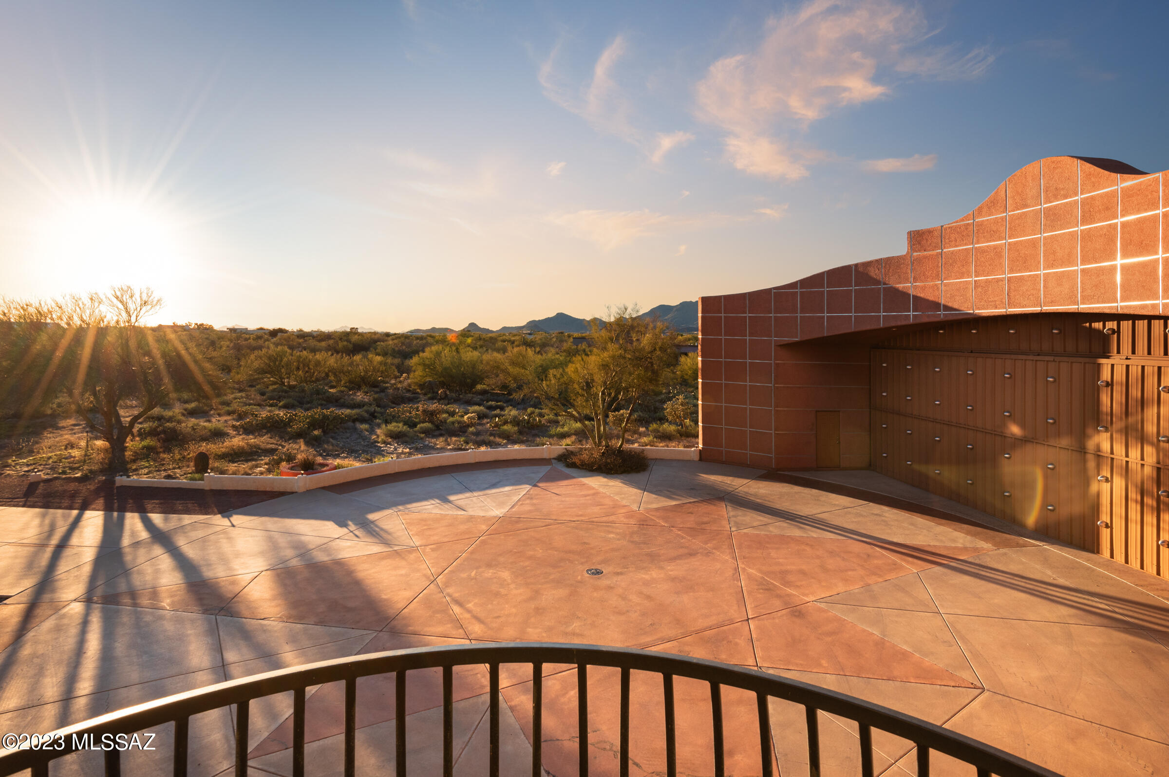 La Cholla Airpark - Residential