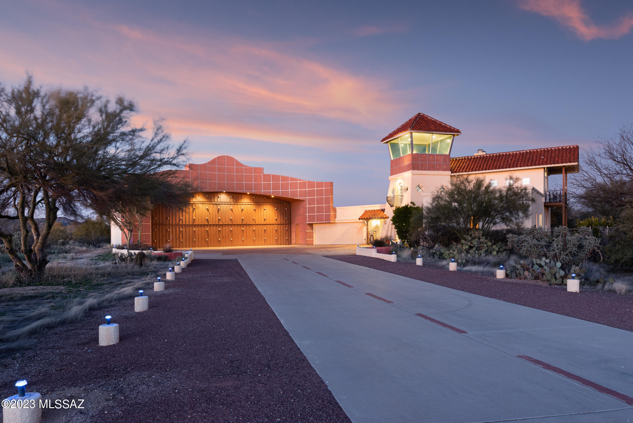 La Cholla Airpark - Residential