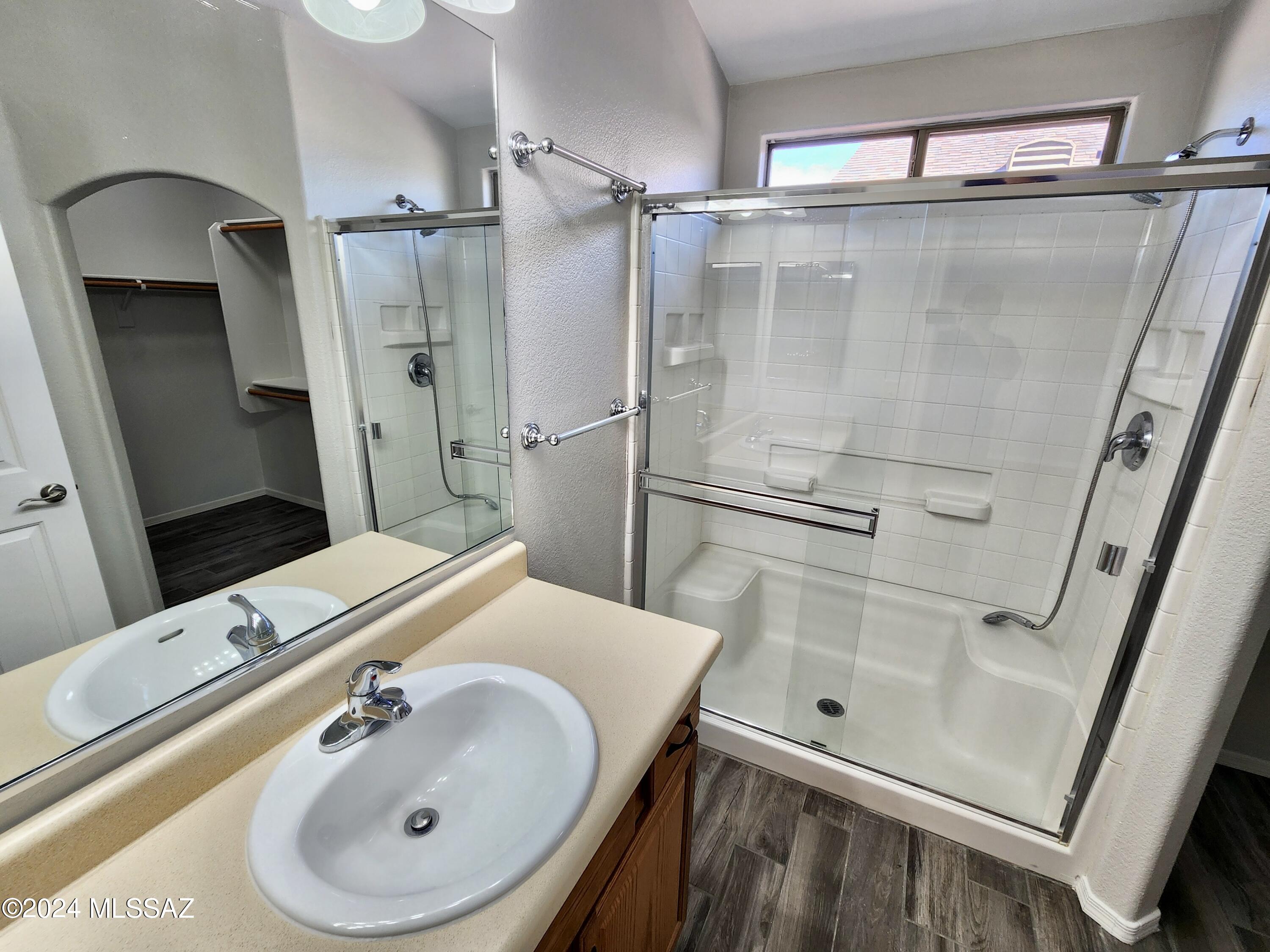 Desert Stone (1-260) - Residential Lease