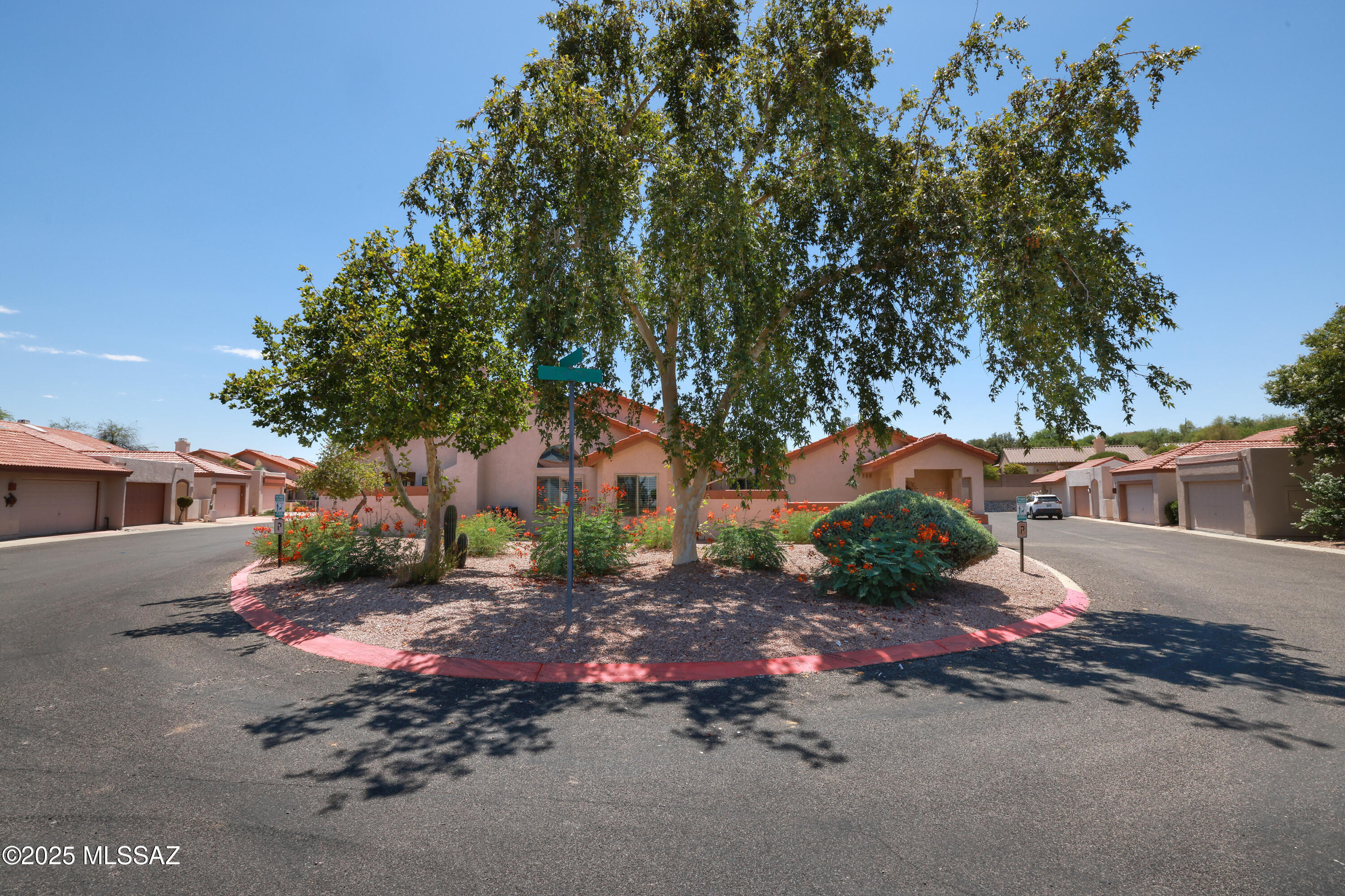 2413 W Tom Watson Drive