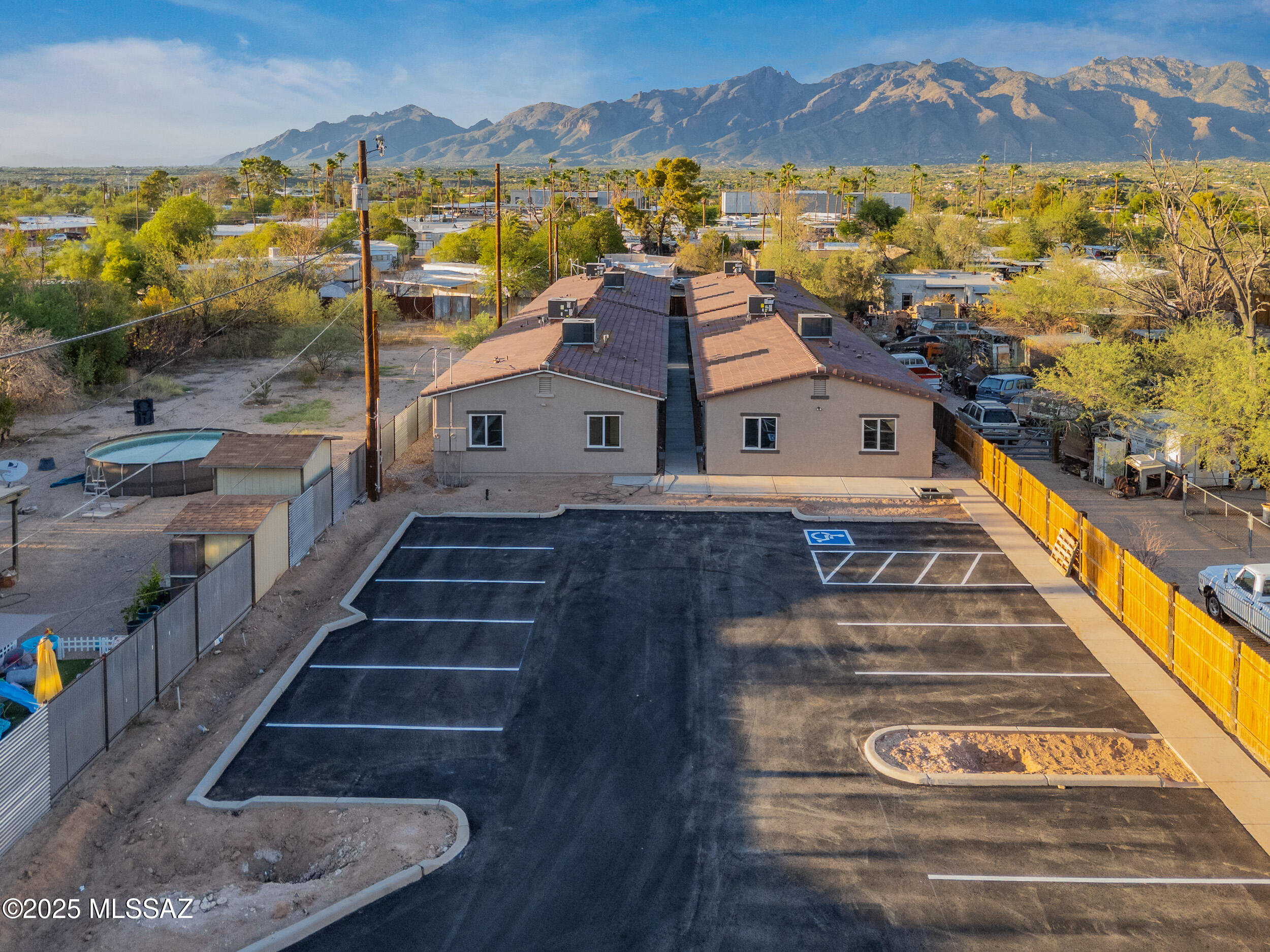 4061 E Monte Vista Drive